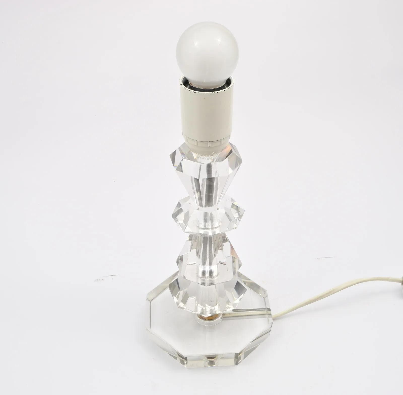Table lamp, transparent crystal, Sweden, 1970s. - 162337