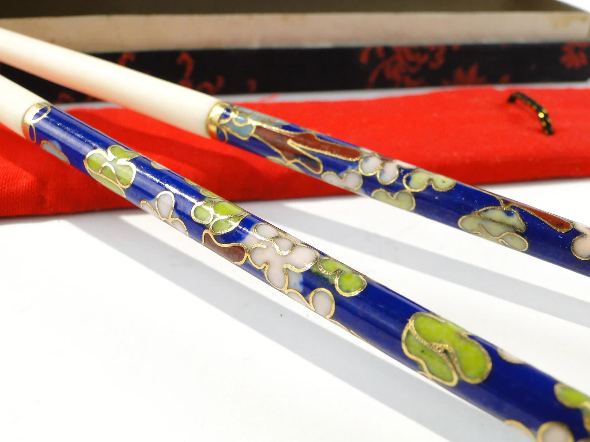 Pair of sushi chopsticks Cloisonné, multicolor, faux ivory conglomerate, metal, China, 1950s. - 162965