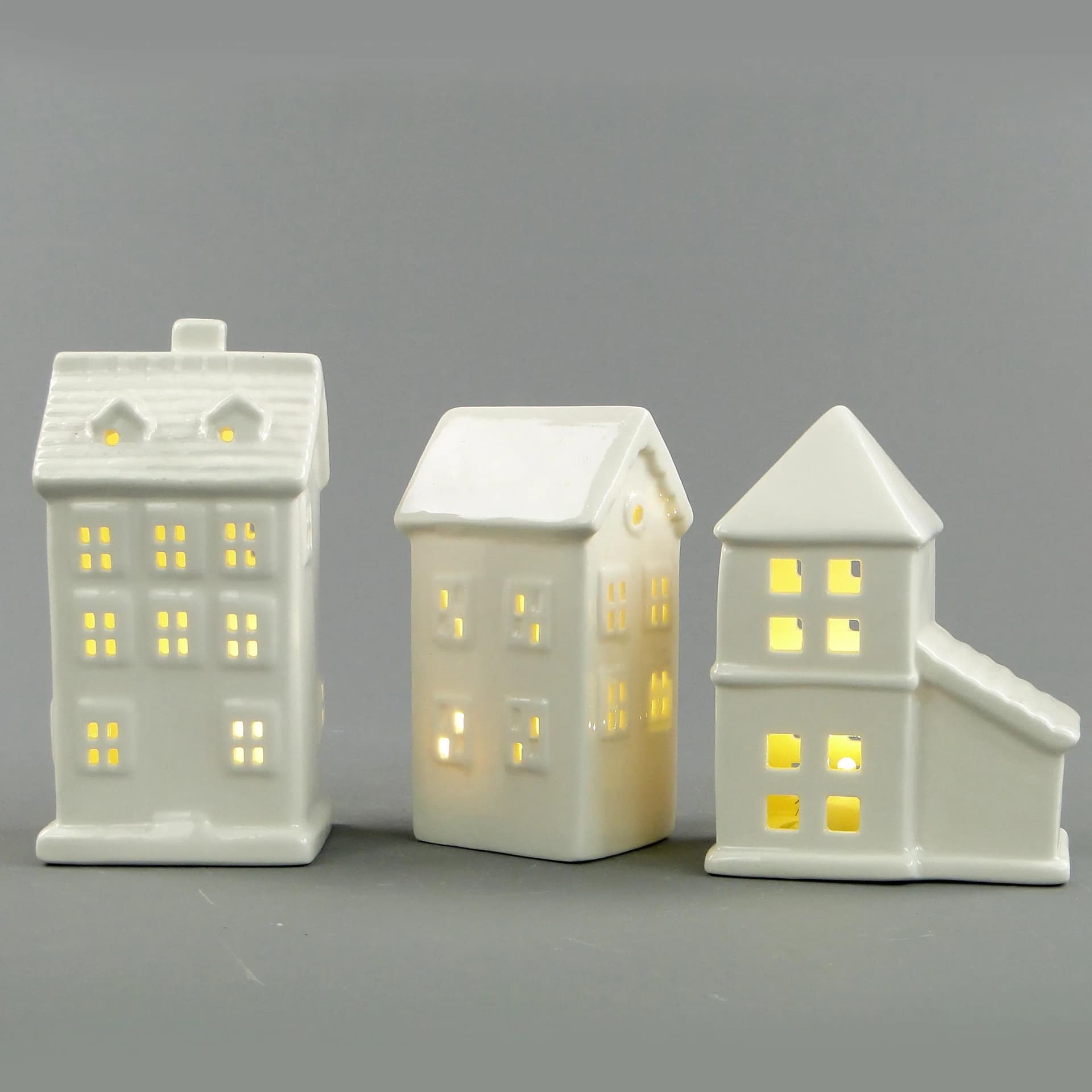 Zestaw trzech lampionów Miasteczko, biały beżowy, ceramika szkliwiona, Polska, XXI w. - 162943