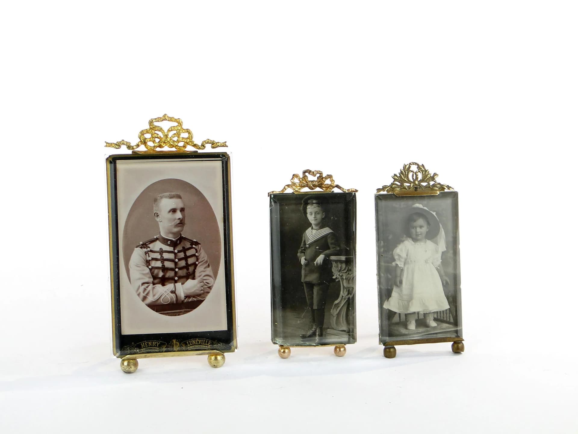 Picture frame, gilt brass, crystal, France, 19th c. - 10546