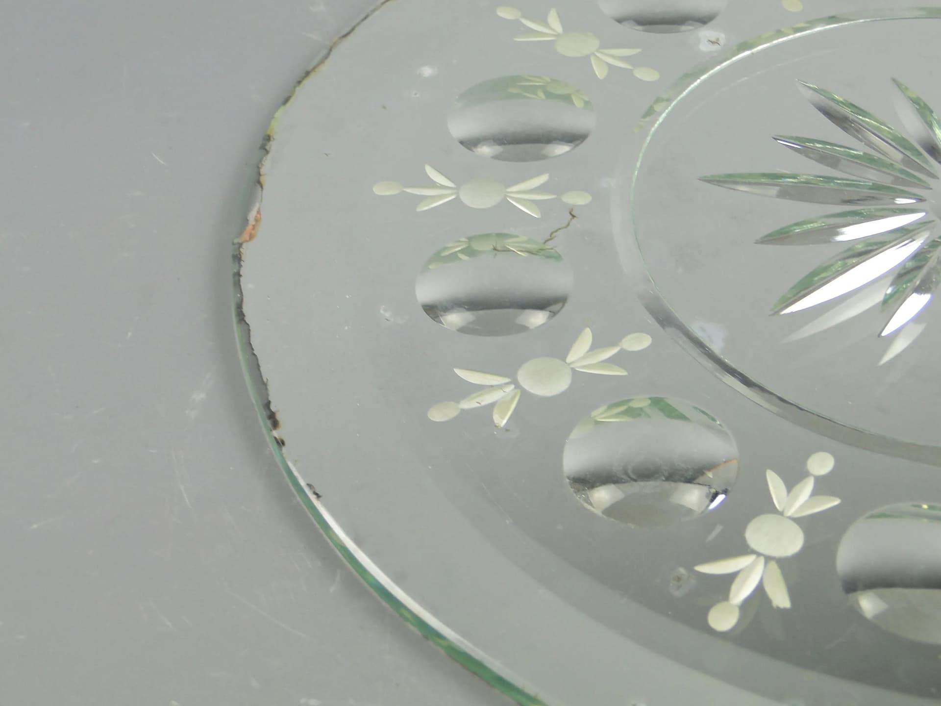 Round mirror, decorative, silver, Poland, 19th c. - 162861