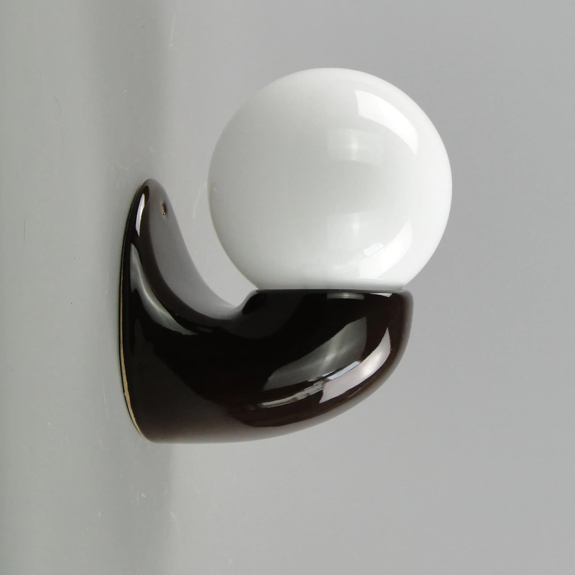 Para kinkietów, ceramika brązowa szkliwiona, szkło białe, Polska, lata 70. - 162839