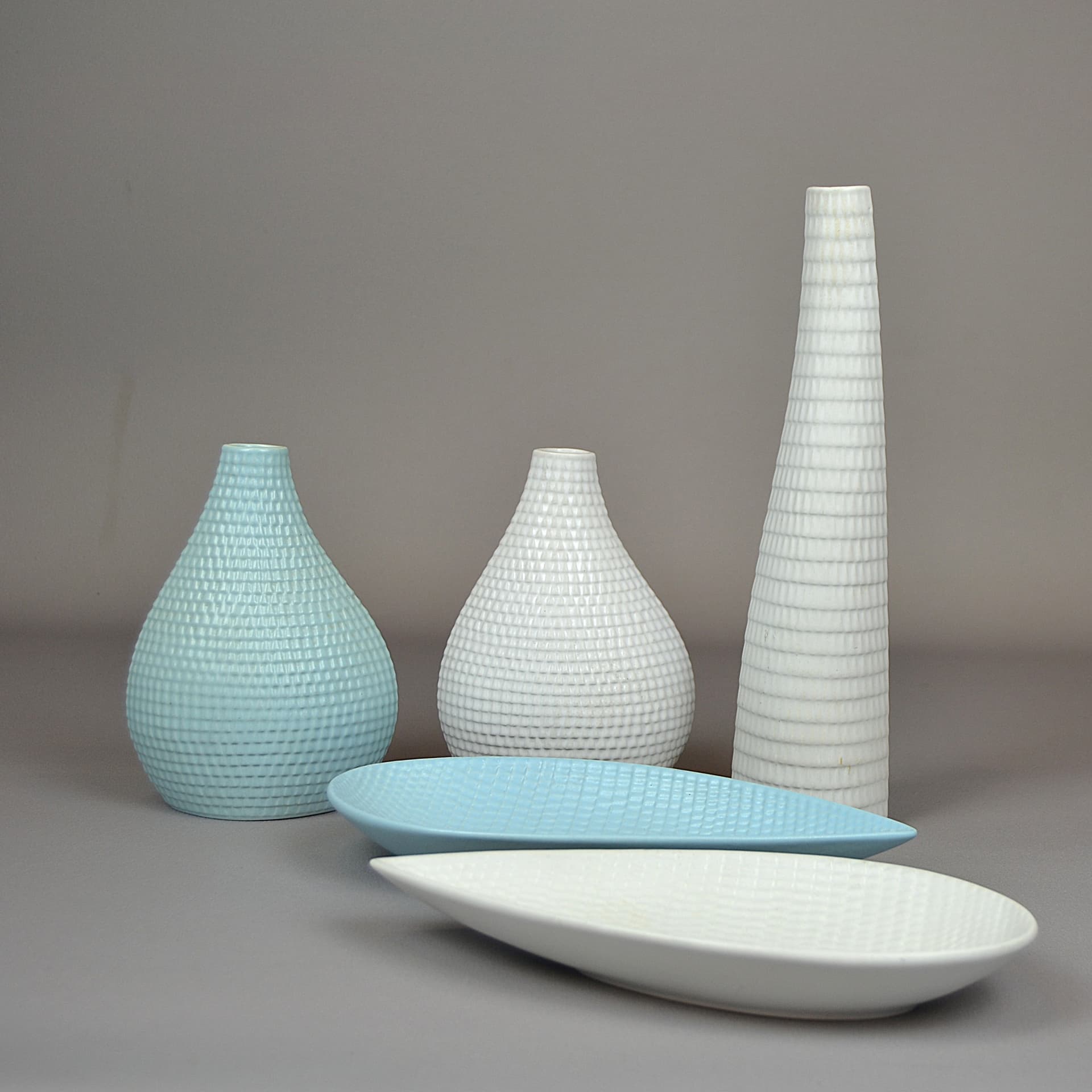 Pale Blue Leaf-Shaped Ceramic Dish, by S. Lindberg for Gustavsberg, Sweden, 1950s - 949