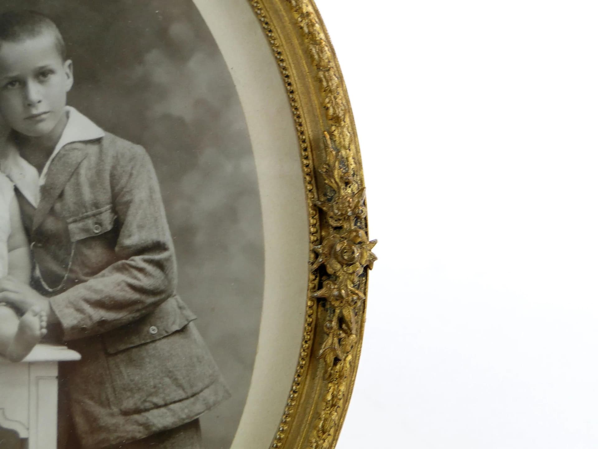 Photo Frame Napoleon III, gilt bronze, France, 19th c. - 10532