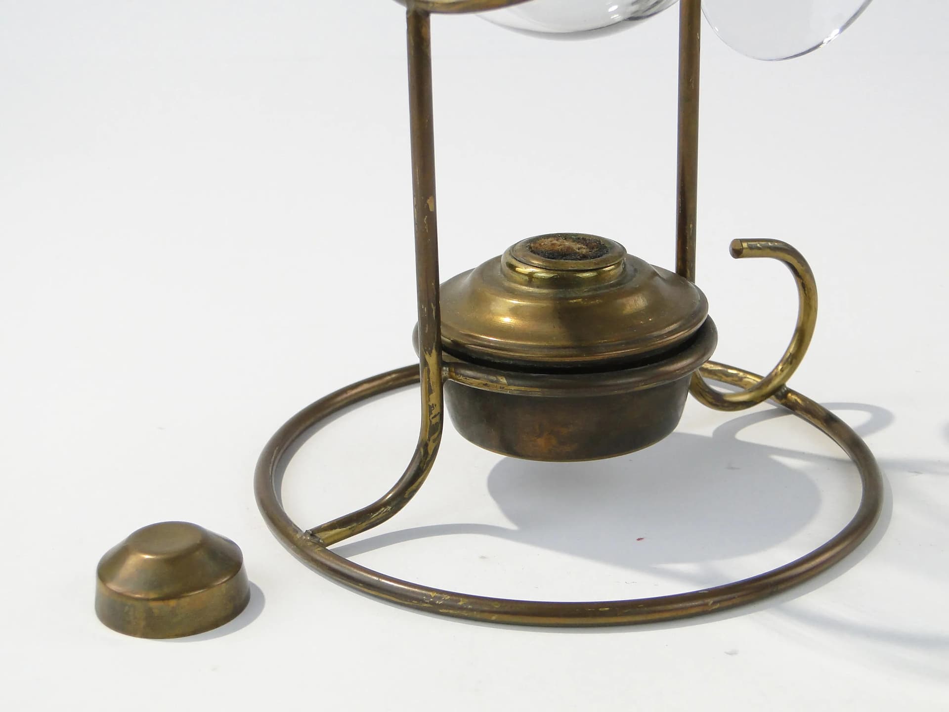 Podgrzewacz do brandy z kieliszkiem, mosiądz złoty, szkło przezroczyste, Anglia, lata 40. - 162727