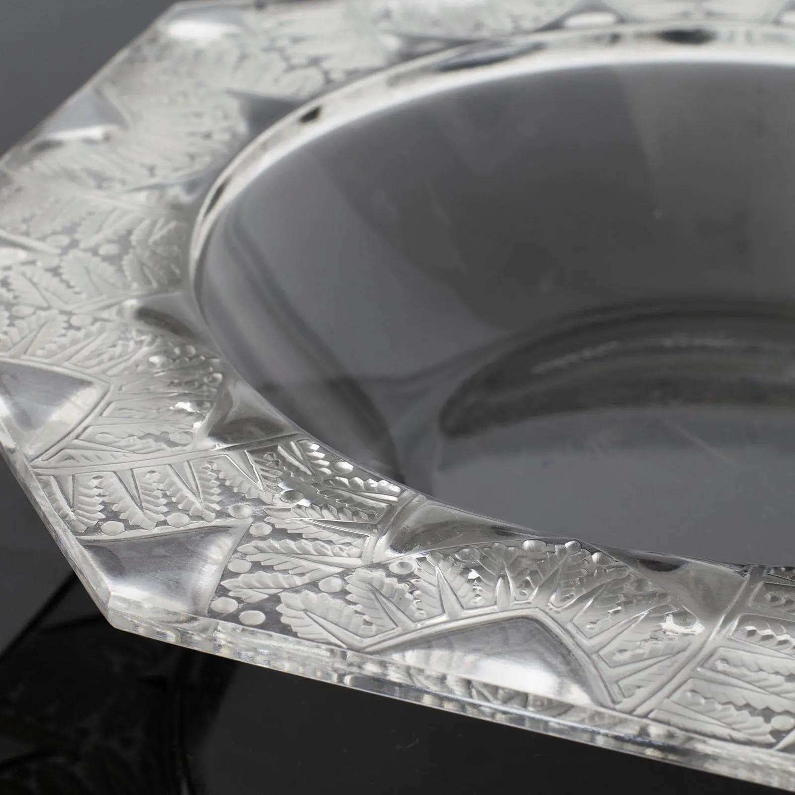 Misa Chantilly, szkło transparentny, proj. R. Lalique, Francja, lata 40. - 162193