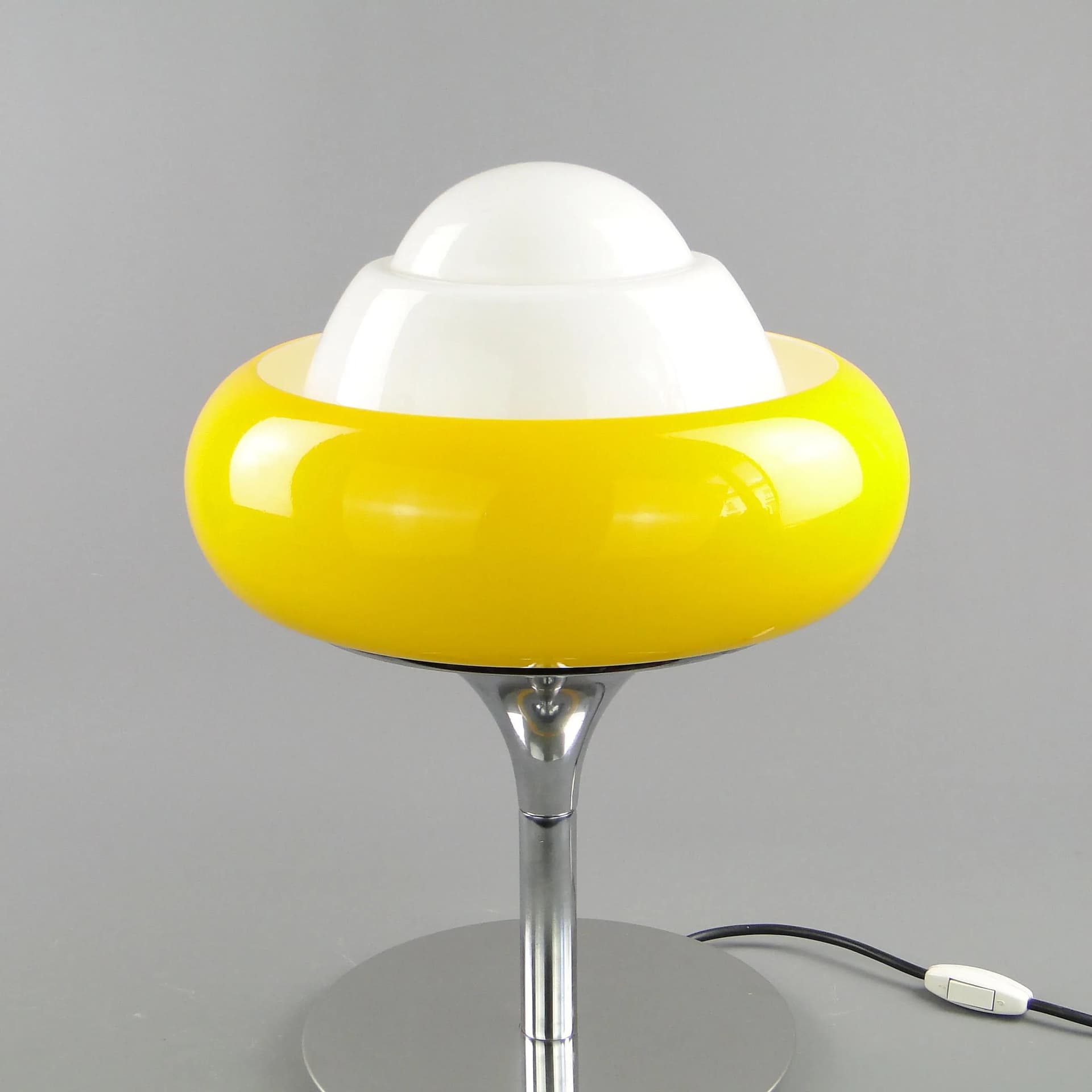 Table lamp Guzini, Space Age, yellow acrylic, white glass, chromed metal, Italy, 1980s. - 162656