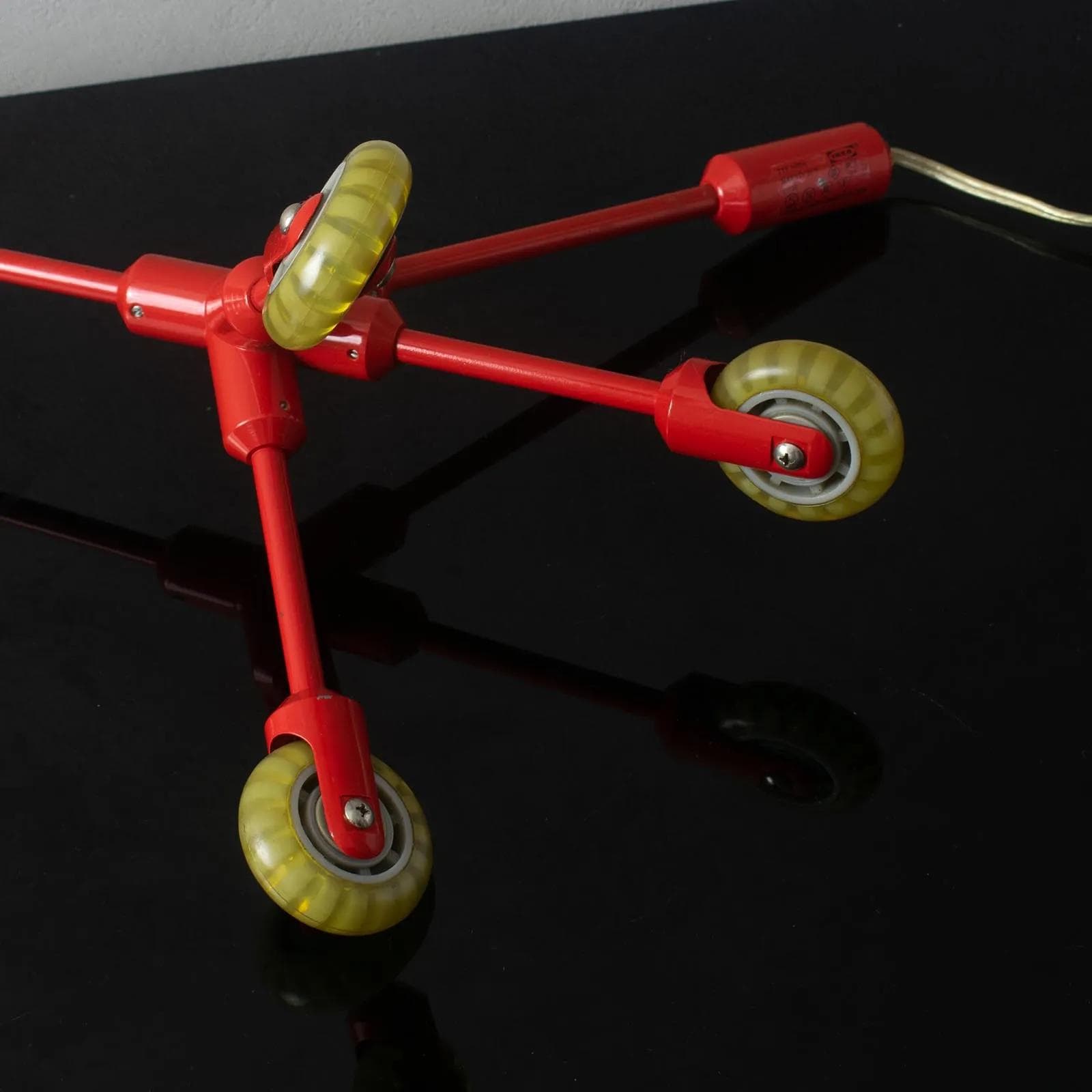 Lampa biurkowa Kila, czerwony, metal, proj. H. Allen, Ikea, Szwecja - 162023