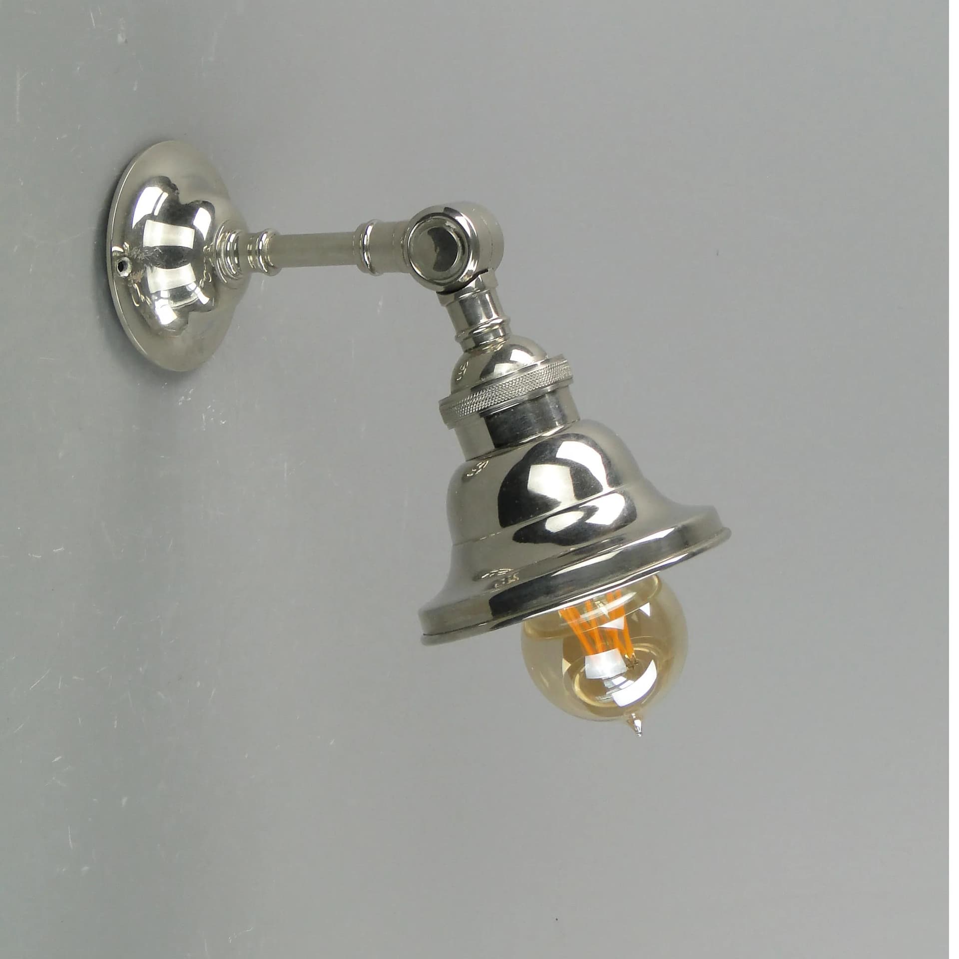 Wall sconce Art Deco, nickel-plated brass silver, United Kingdom, 1930s. - 162404