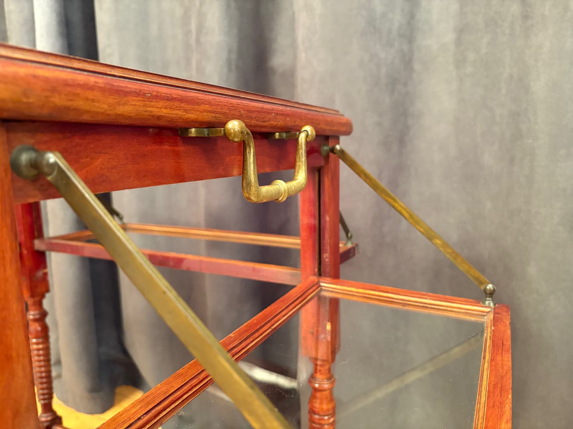 Bar Cart Empire, mahogany, brass, glass, France, 19th c. - 164293