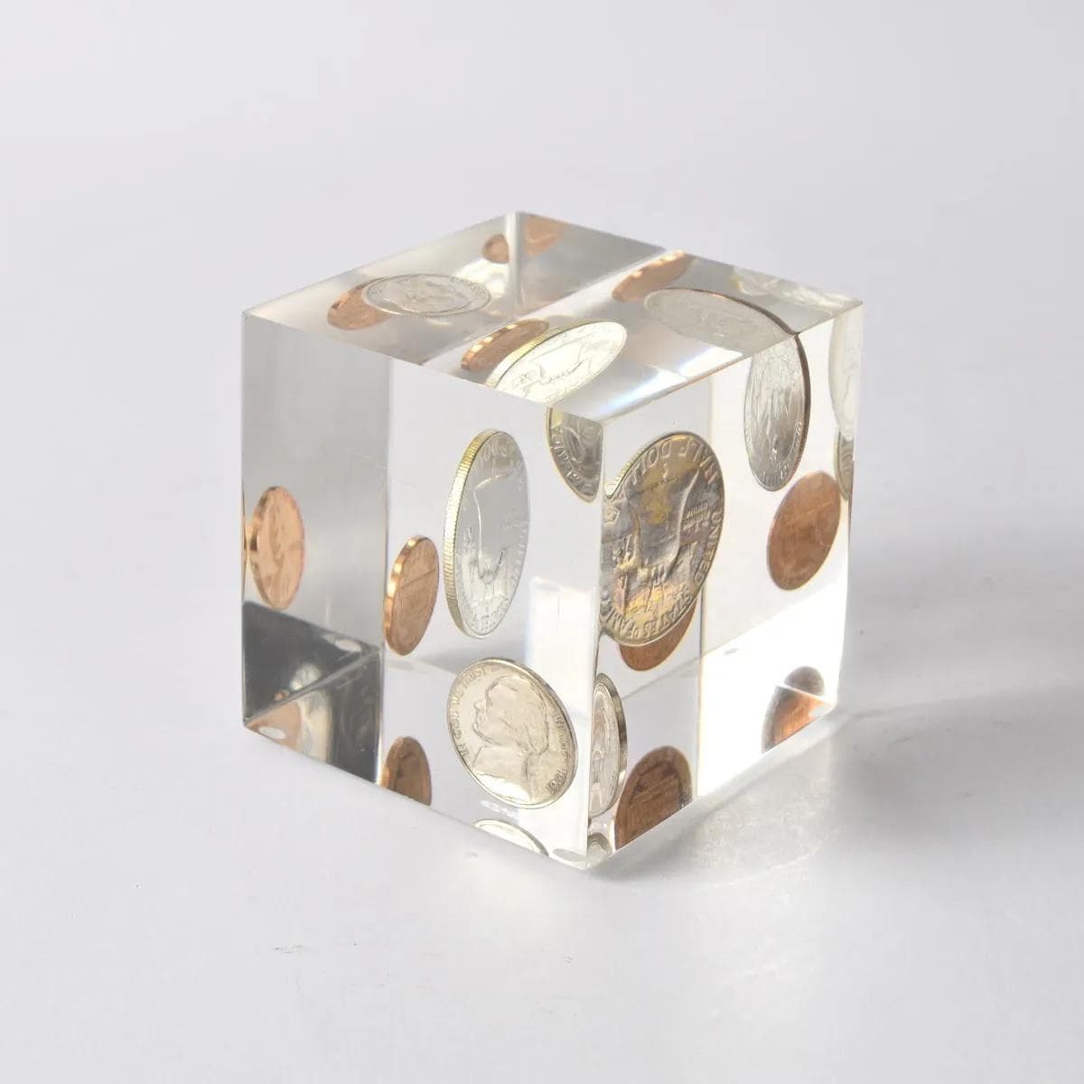 Paperweight, transparent, United States, 1960s. - 164341