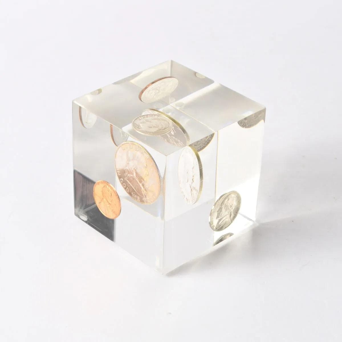 Paperweight, transparent, United States, 1960s. - 164340