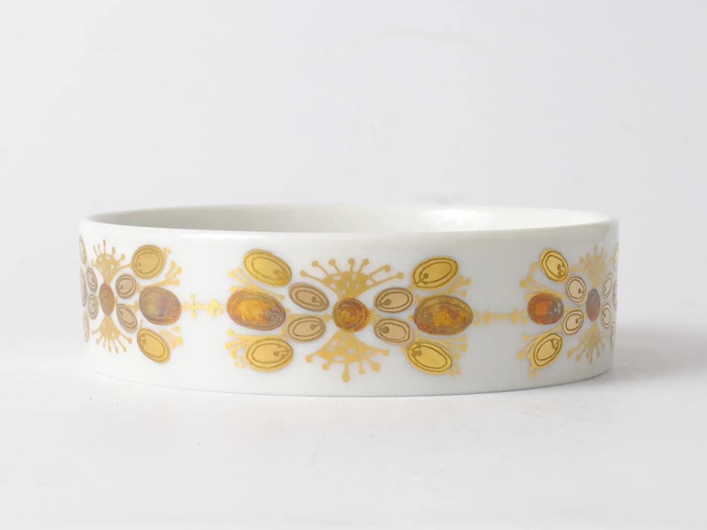 Platter, white porcelain, by B. Wiinblad, Rosenthal, Germany, 1970s. - 164837