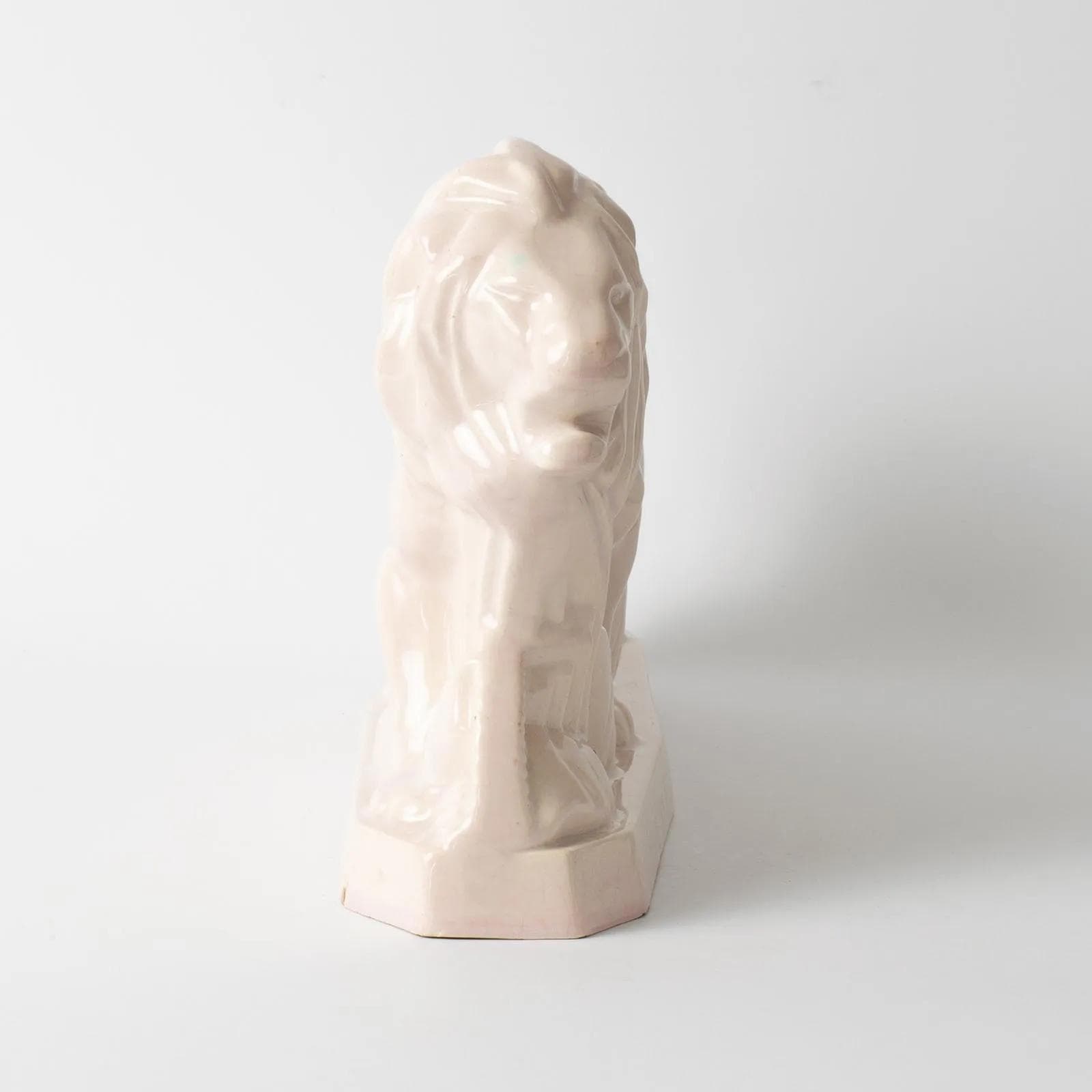 Figura lwa, art déco, różowy, ceramika, Saint Clement, Francja, lata 30. - 164710