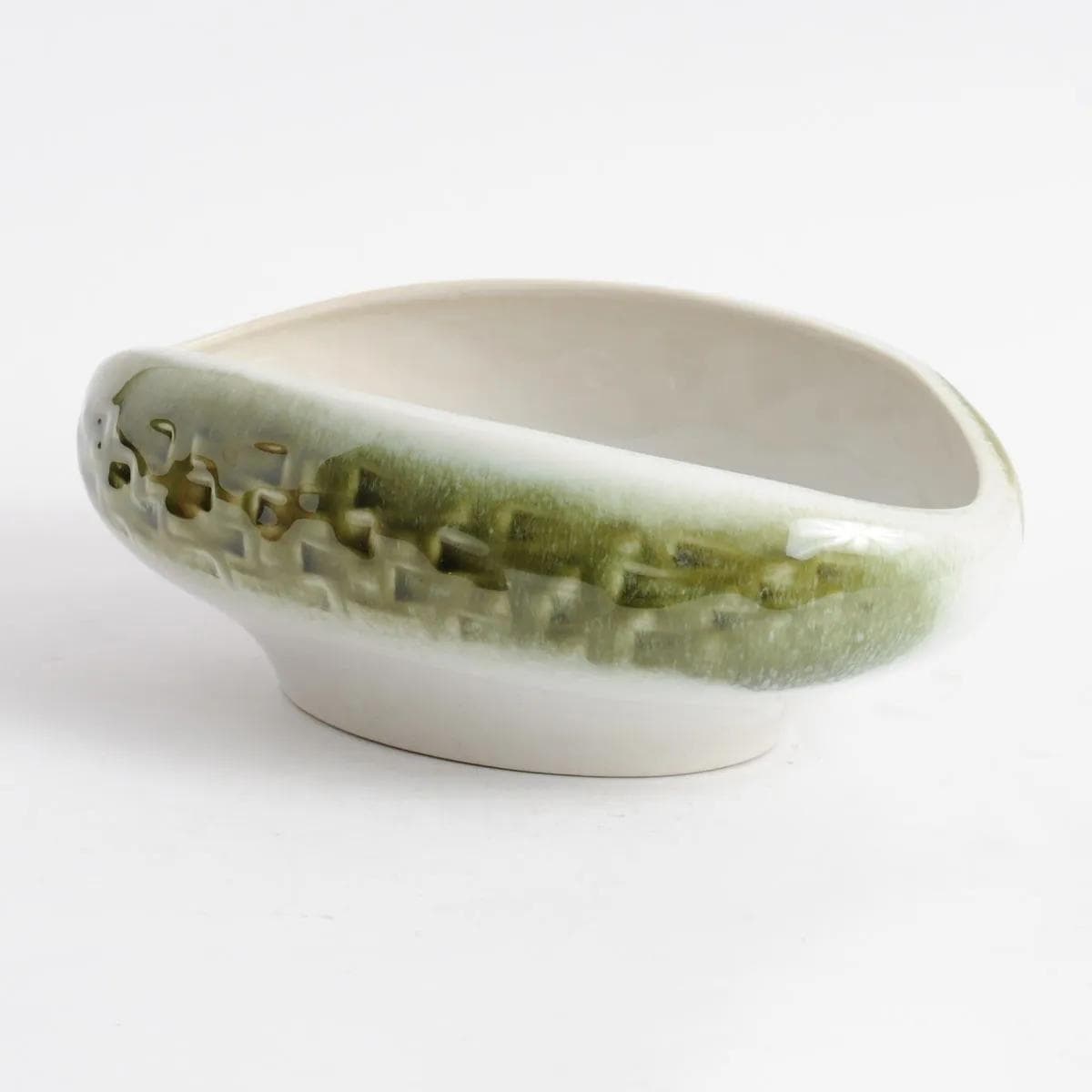 Platter, ivory white olive, ceramics, Ditmar Urbach, Czechoslovakia, 1960s. - 164693