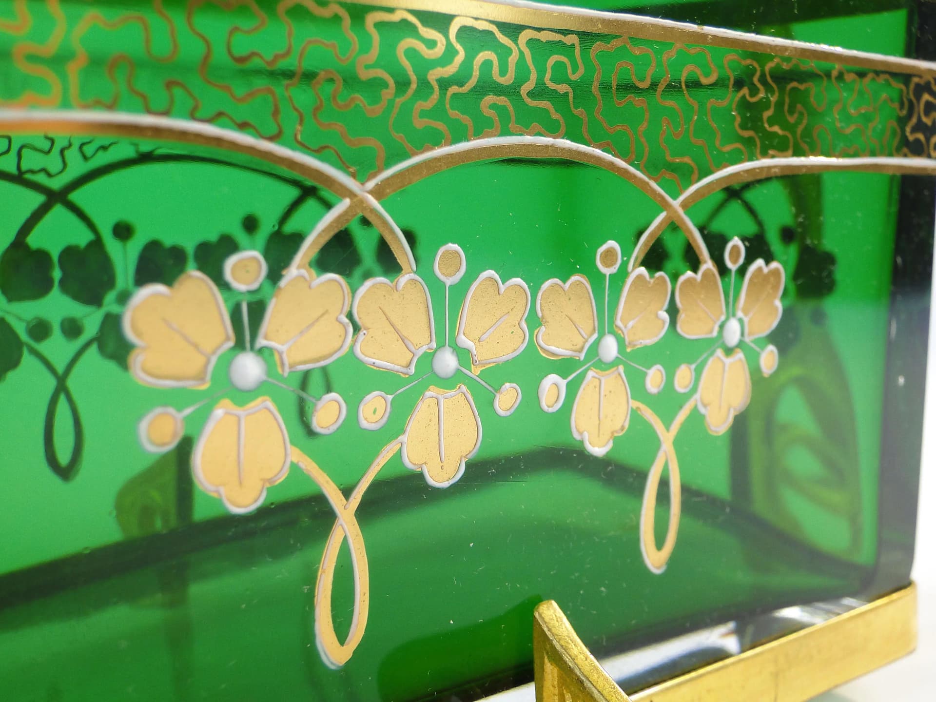 Art Nouveau jardinière, green crystal glass, gilt brass, Austria, early 20th c. - 10721