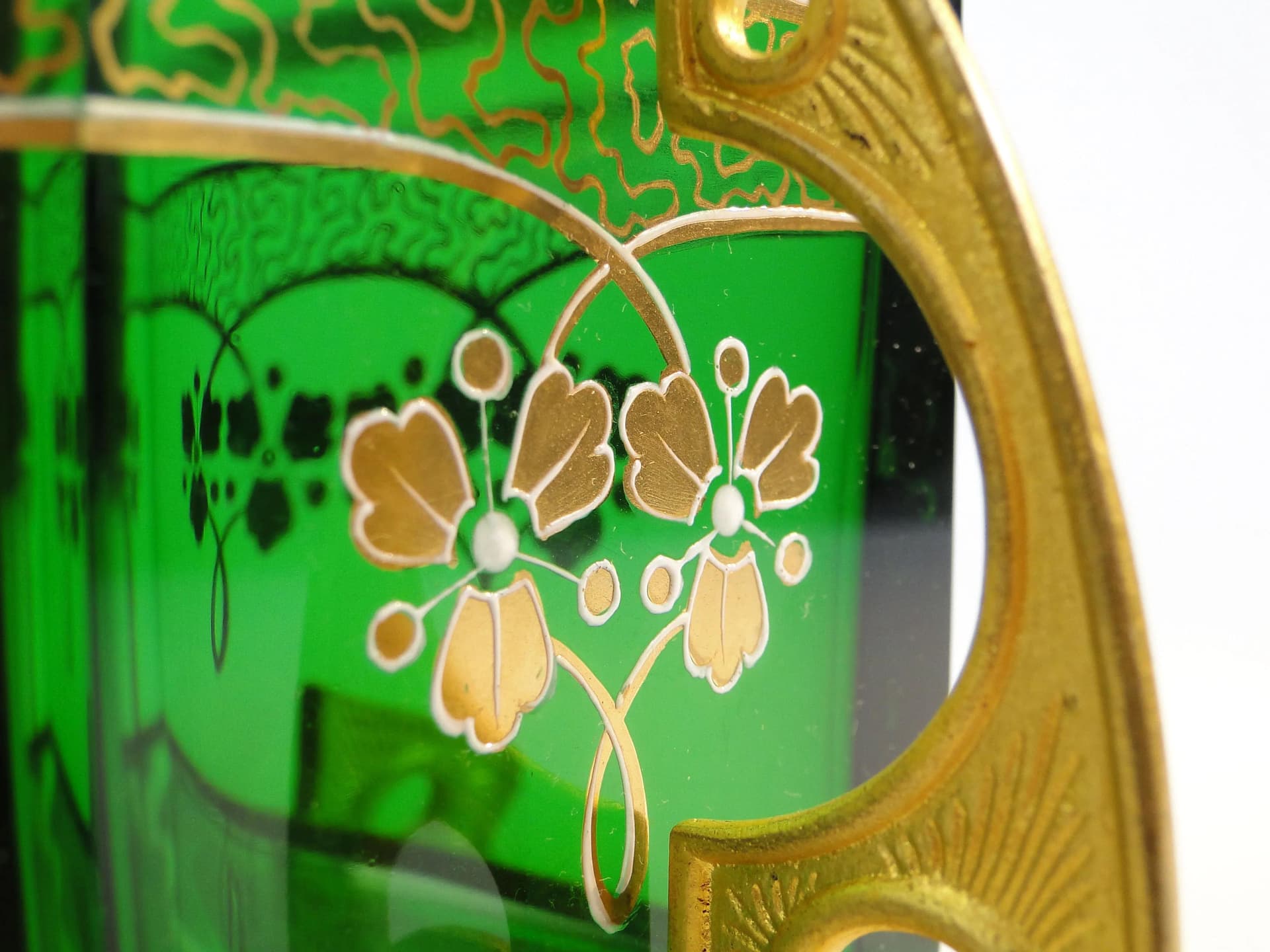 Art Nouveau jardinière, green crystal glass, gilt brass, Austria, early 20th c. - 10720