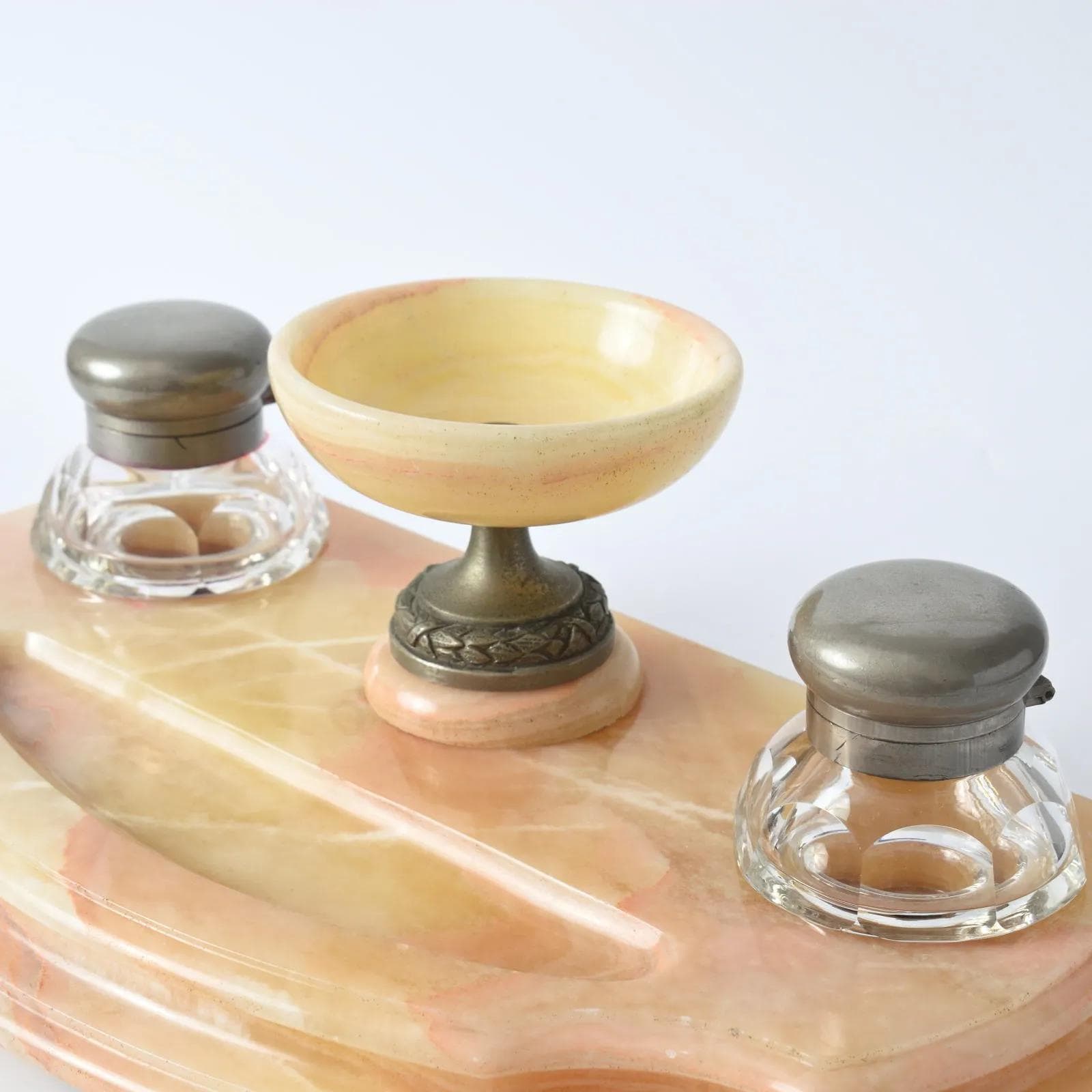 Ecritoire, beige onyx, crystal, France, early 20th c. - 164568