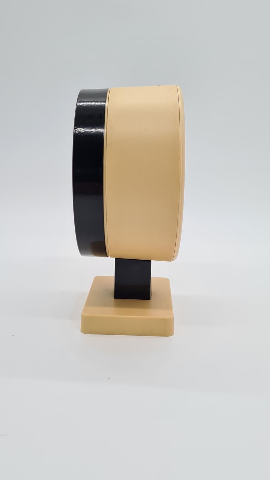 Zegar biurkowy Space Age, beżowy, plastik, NRD, lata 70. - 164927