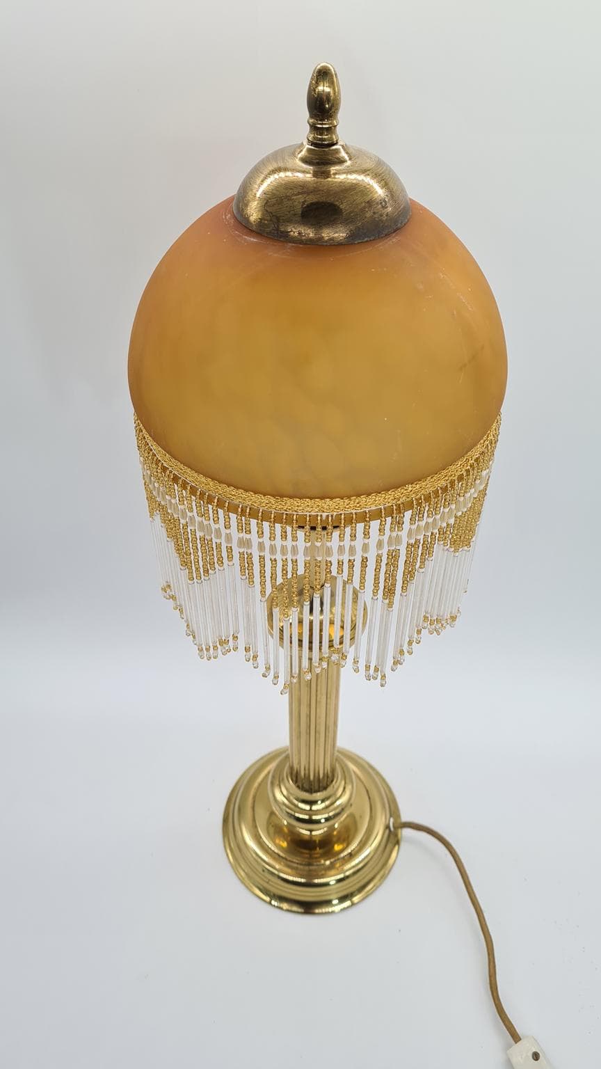 Lampa stołowa, bursztynowe szkło, mosiądz, lata 70. - 164979