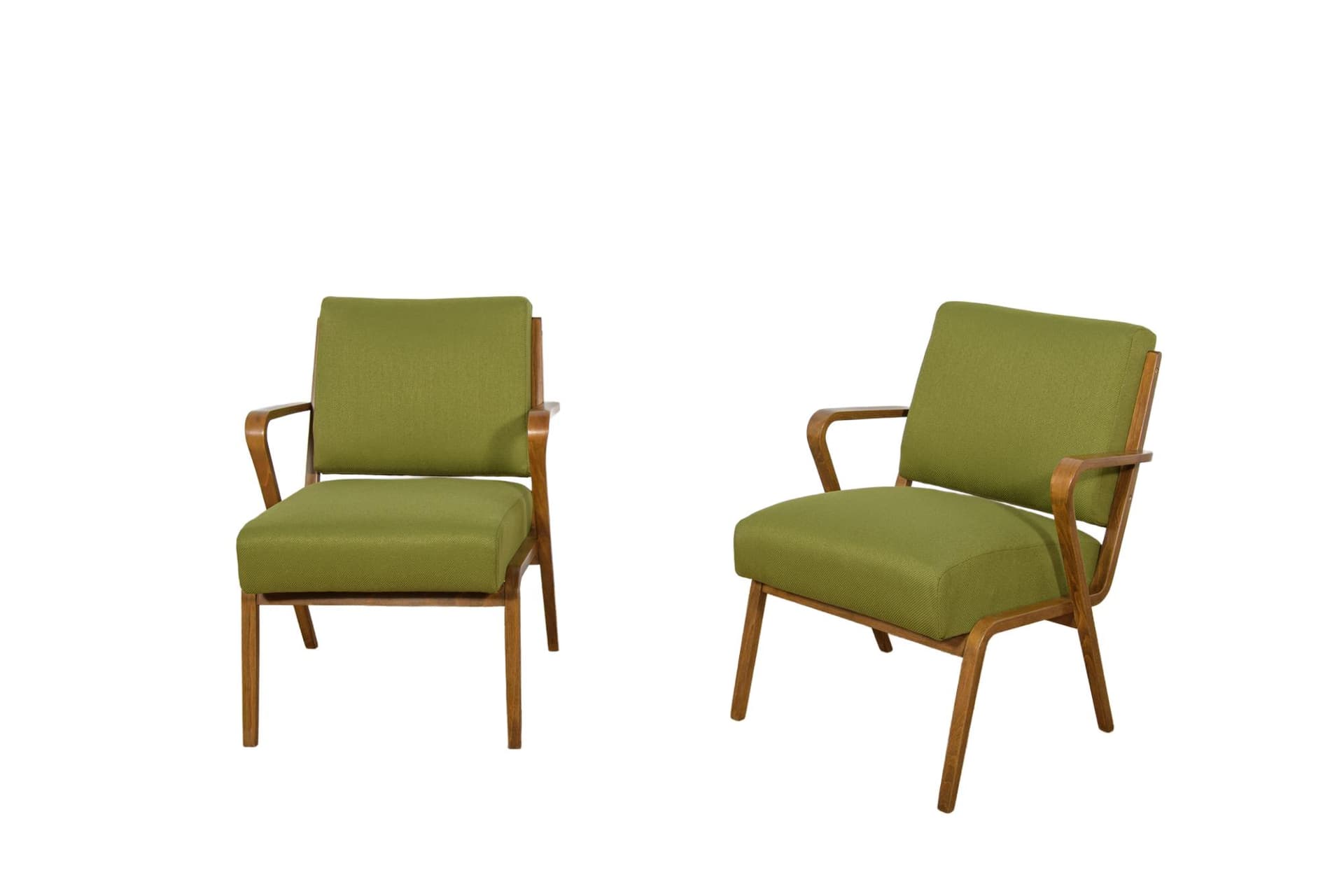 Para foteli 53693, tkanina zielona, drewno, proj. S. Selmanagic, Deutsche Werkstätten Hellerau, Niemcy, lata 50.