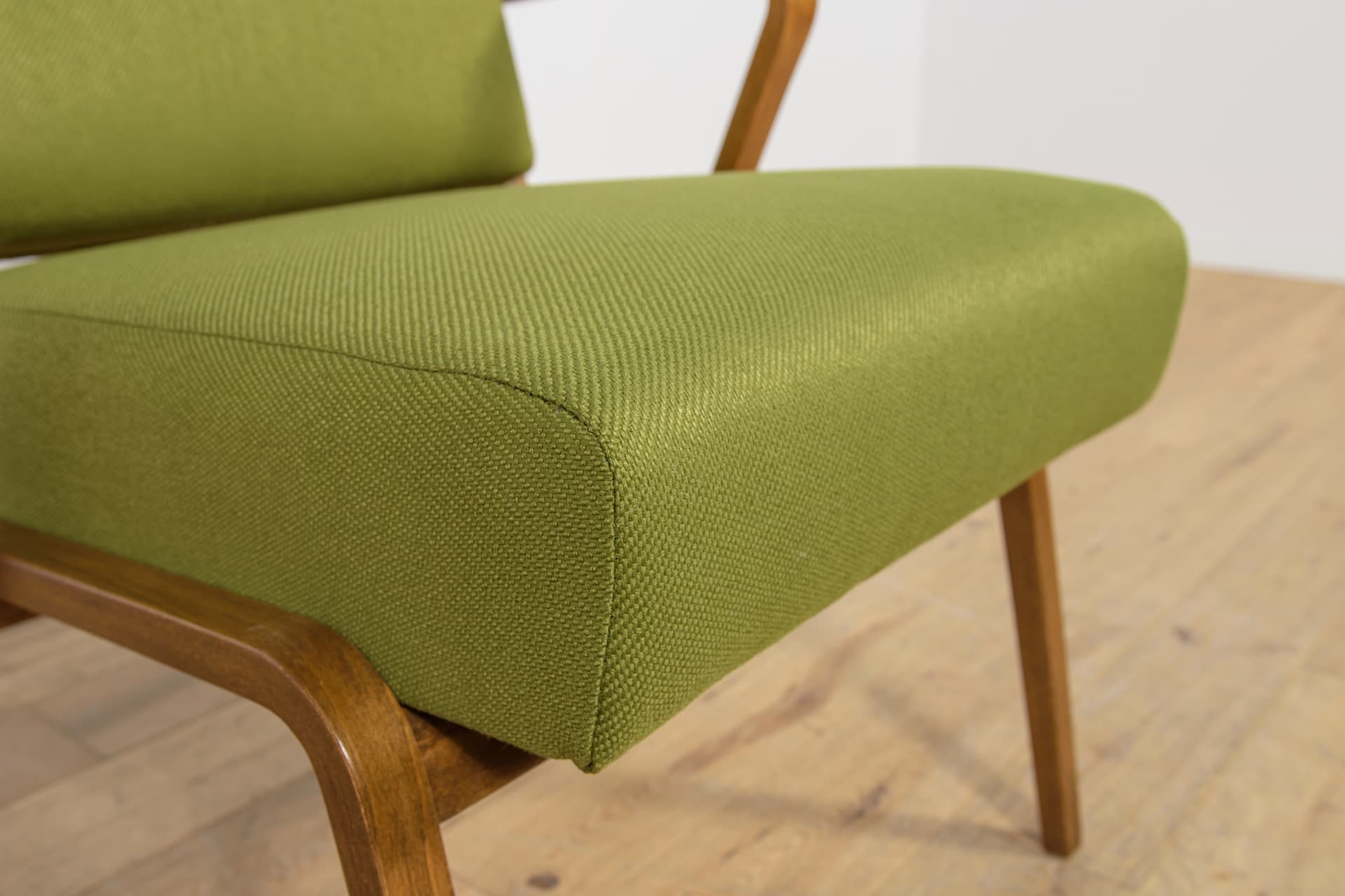 Armchair 53693, wood, green wool, by S. Selmanagic, Deutsche Werkstätten Hellerau, Germany, 1960s. - 166896