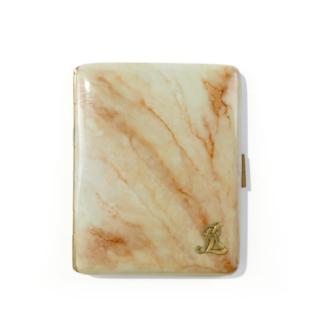 Papierośnica z monogramem ozdobiona emalią, lata 50. - WYMIARY