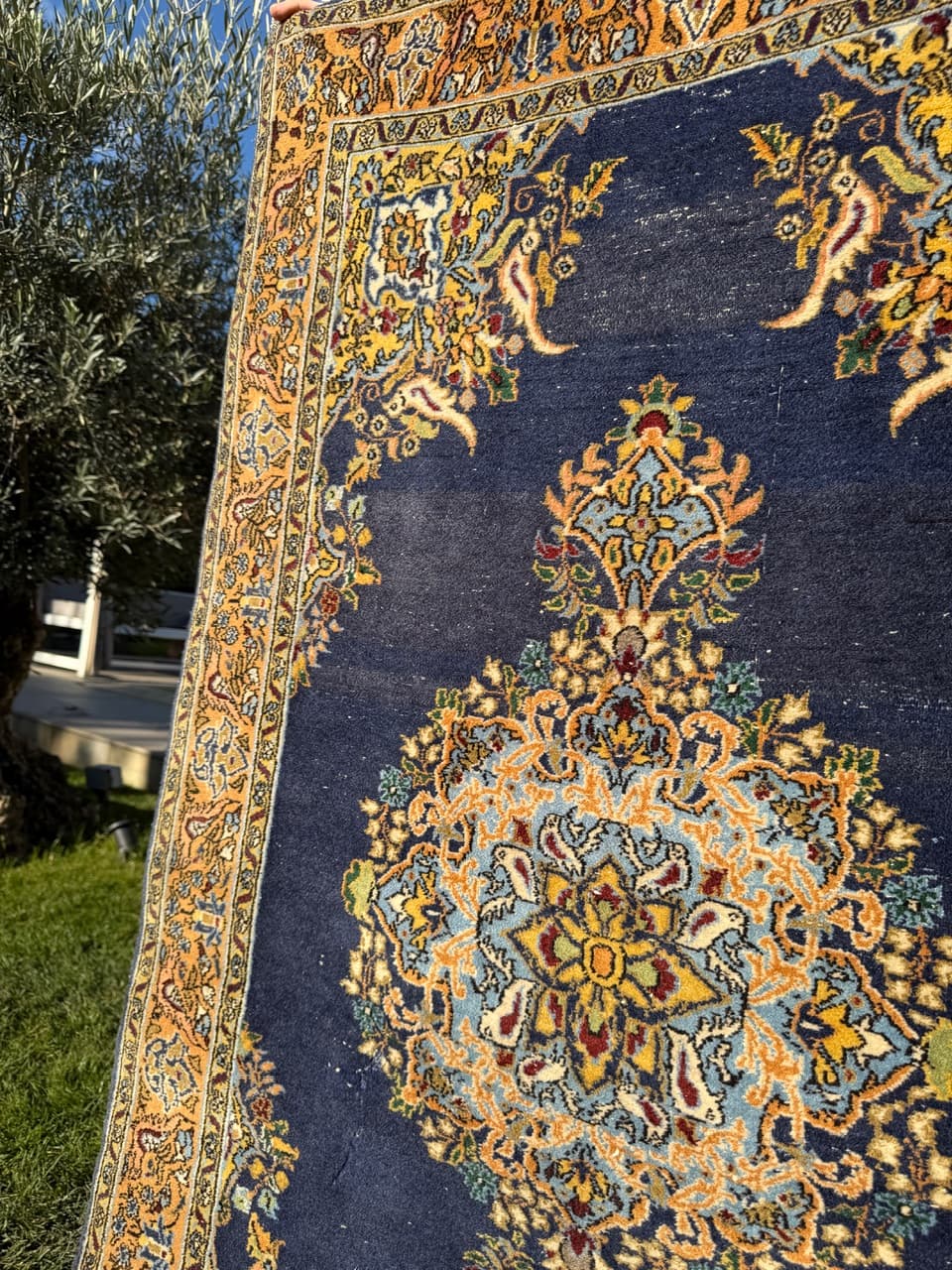 Rug Ghoum/Qom 167x106 cm, navy blue, wool, Iran, 1950s. - 167078