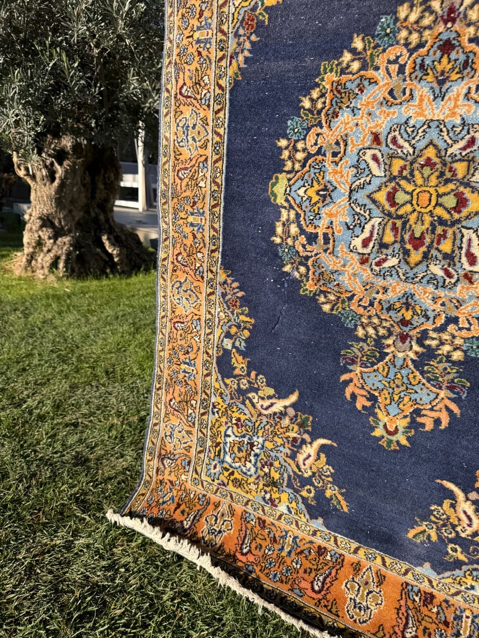 Rug Ghoum/Qom 167x106 cm, navy blue, wool, Iran, 1950s. - 167067