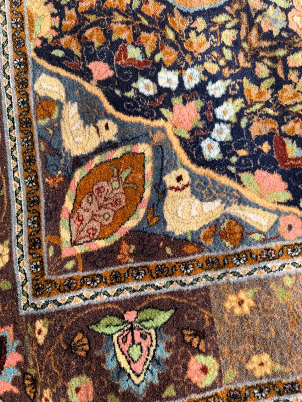 Rug Ghoum, multicolor wool, Iran, 1980s. - 167113