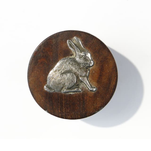 Tabakiera z zajączkiem lata 60. - WYMIARY