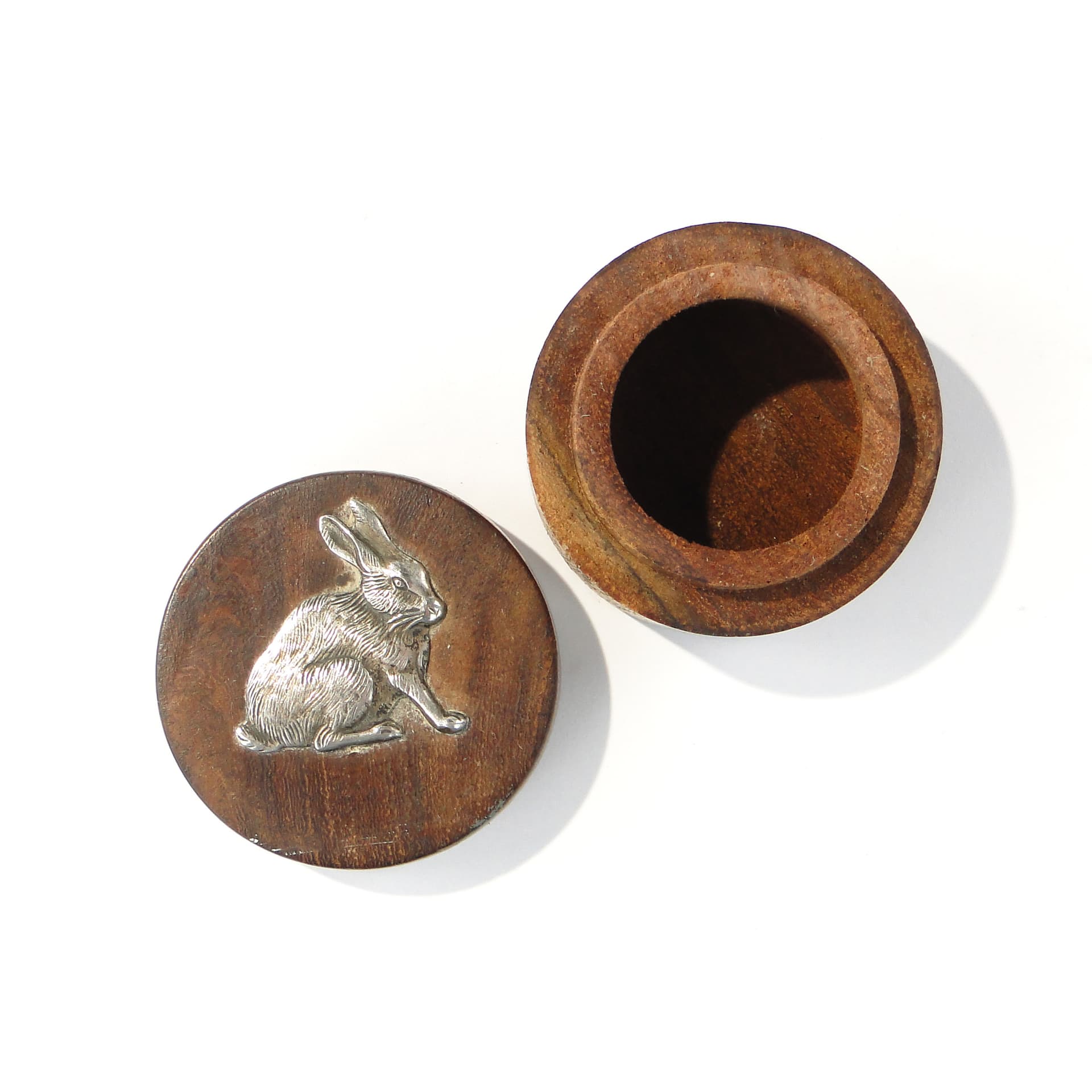 Tabakiera z zajączkiem lata 60. - 167181