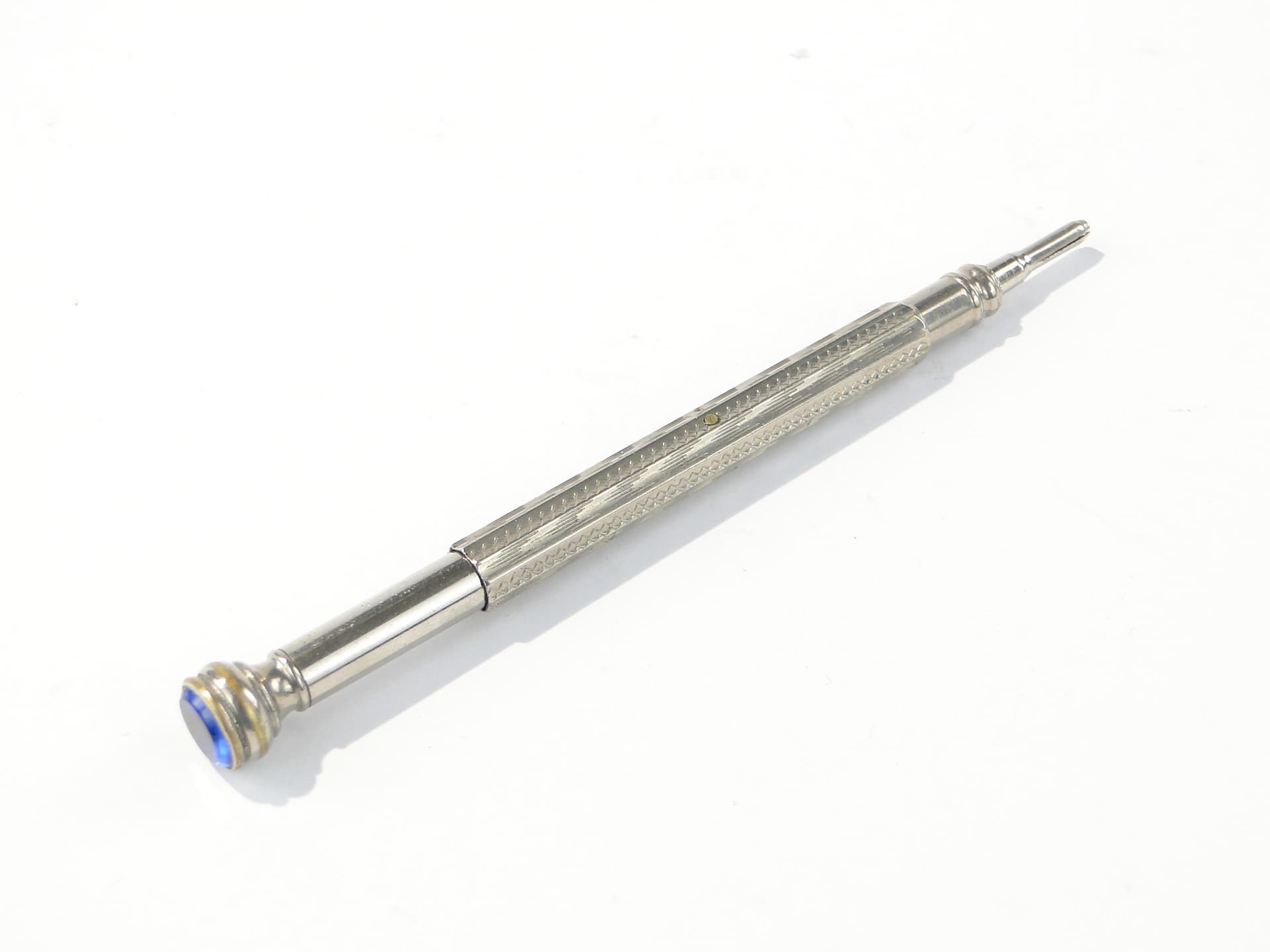 Mechaniczny ołówek z akwamarynem, 1899 r