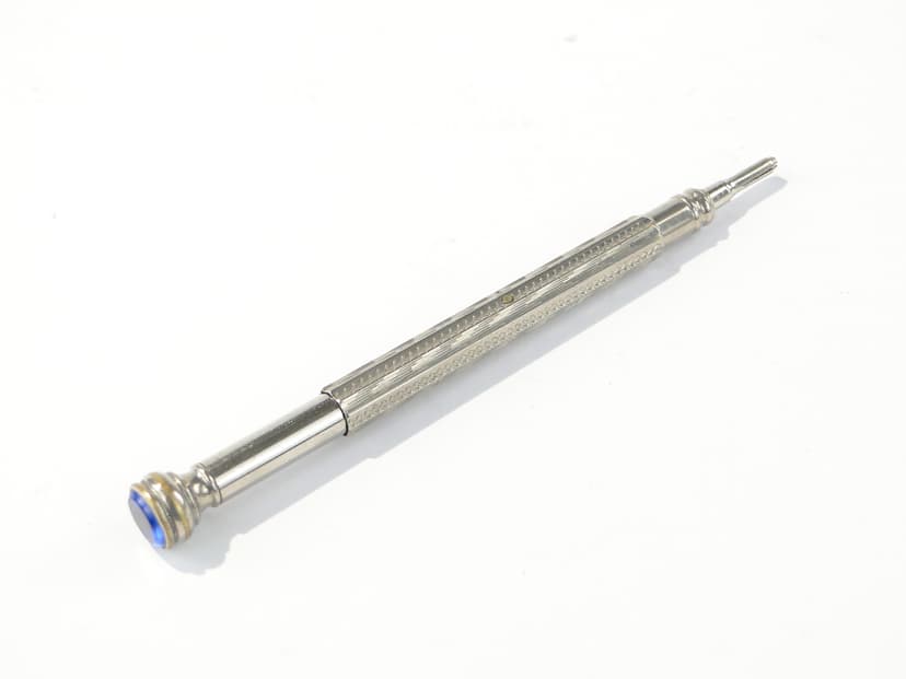 Mechaniczny ołówek z akwamarynem, 1899 r