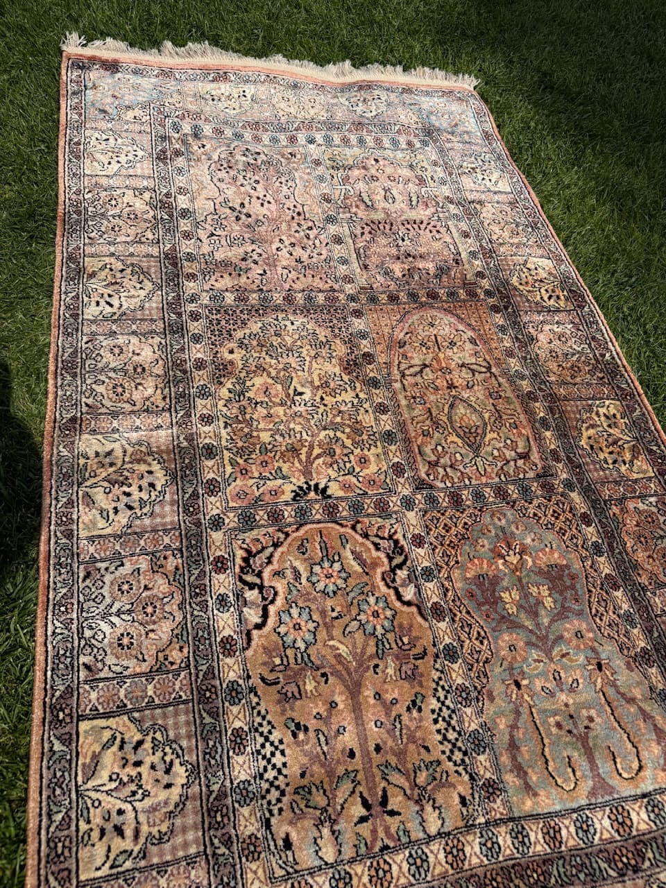 Rug Ghoum, beige silk, India - 167314