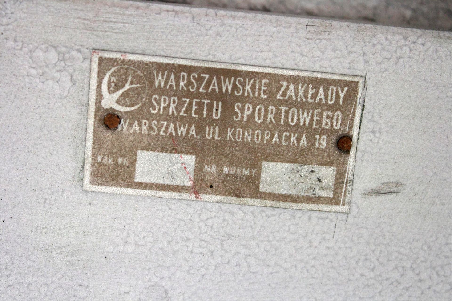 Koń gimnastyczny, skóra naturalna brązowa, stal szara, Polska, lata 50. - 167418