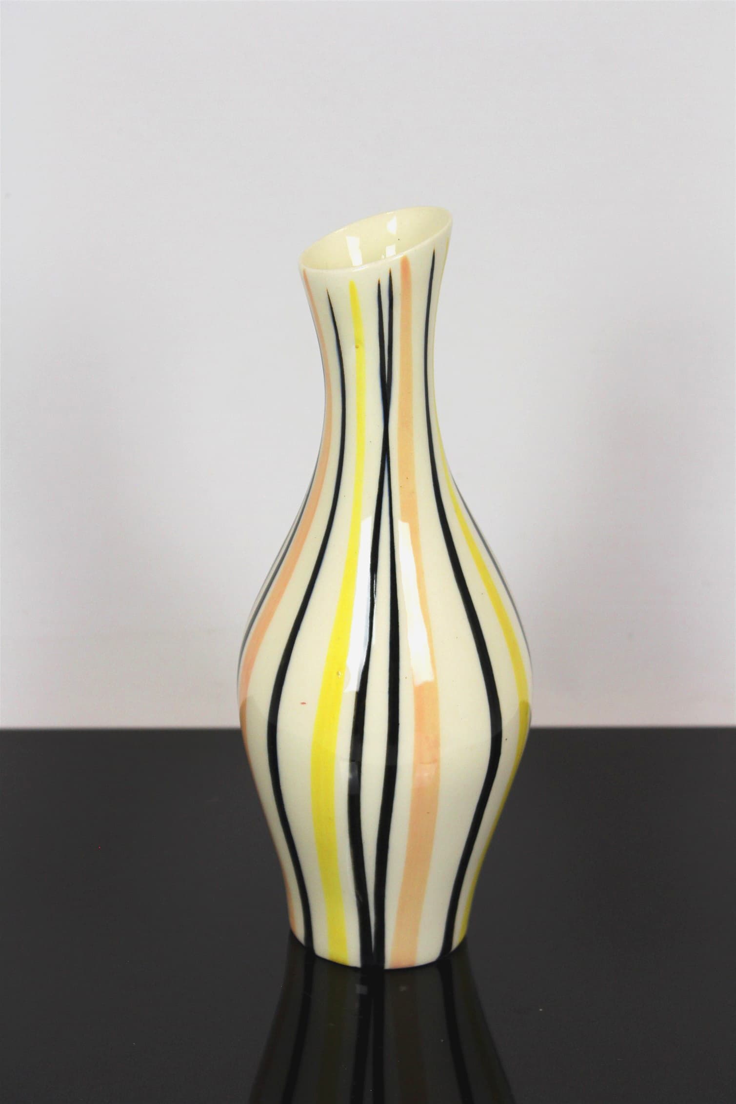 Set Pyžamo, multicolor porcelain, by J. Formánková, Czech Republic, 1950s. - 167472