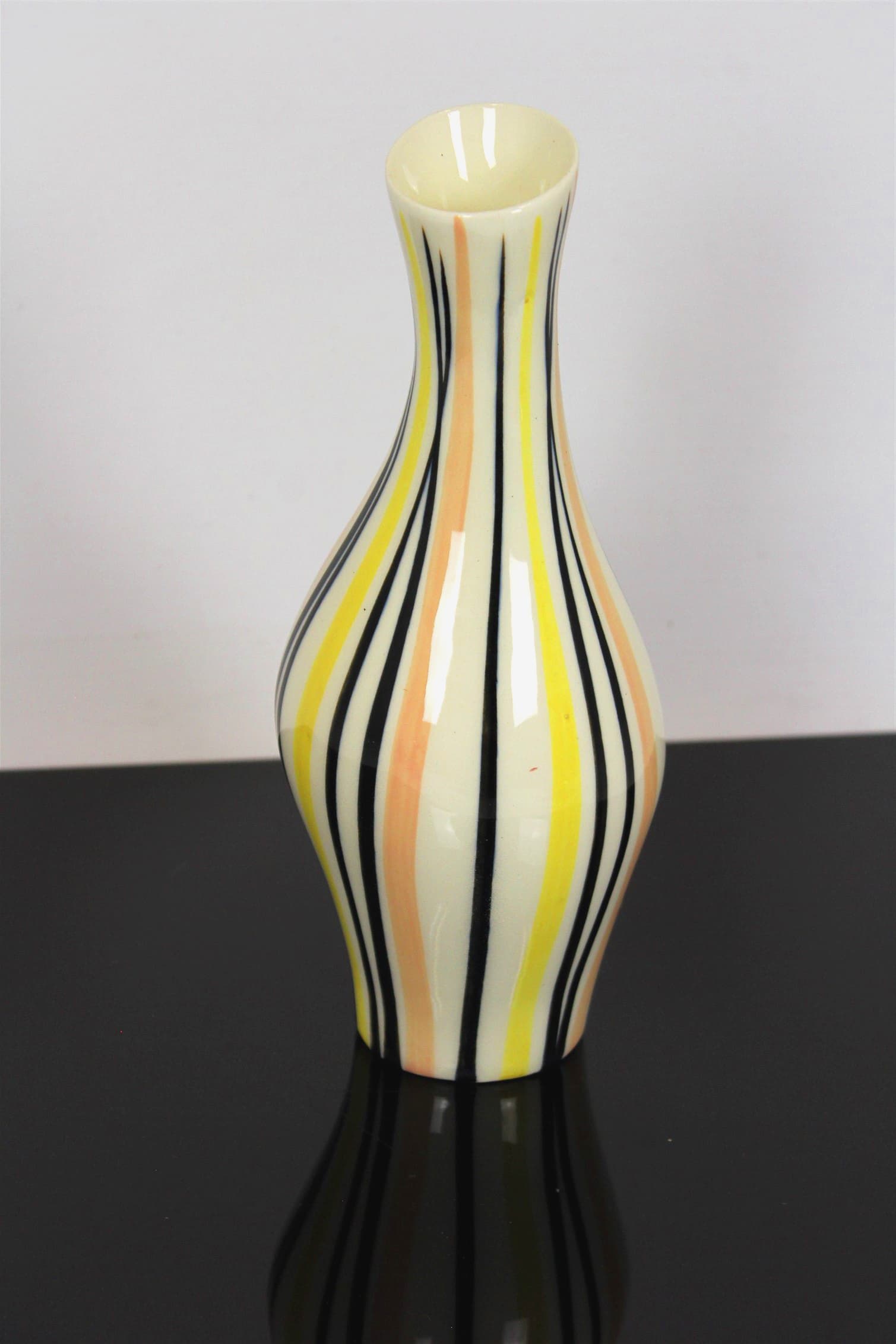 Set Pyžamo, multicolor porcelain, by J. Formánková, Czech Republic, 1950s. - 167471