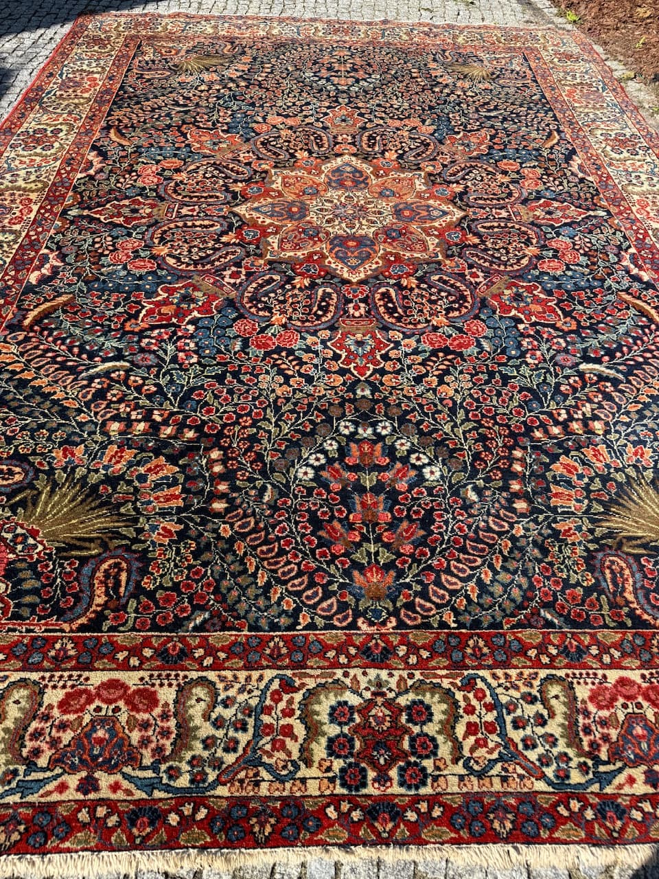 Persian rug Farahan, navy blue, wool, Iran, 1930s. - 167581