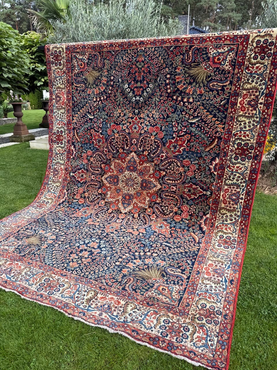 Persian rug Farahan, navy blue, wool, Iran, 1930s. - 167573