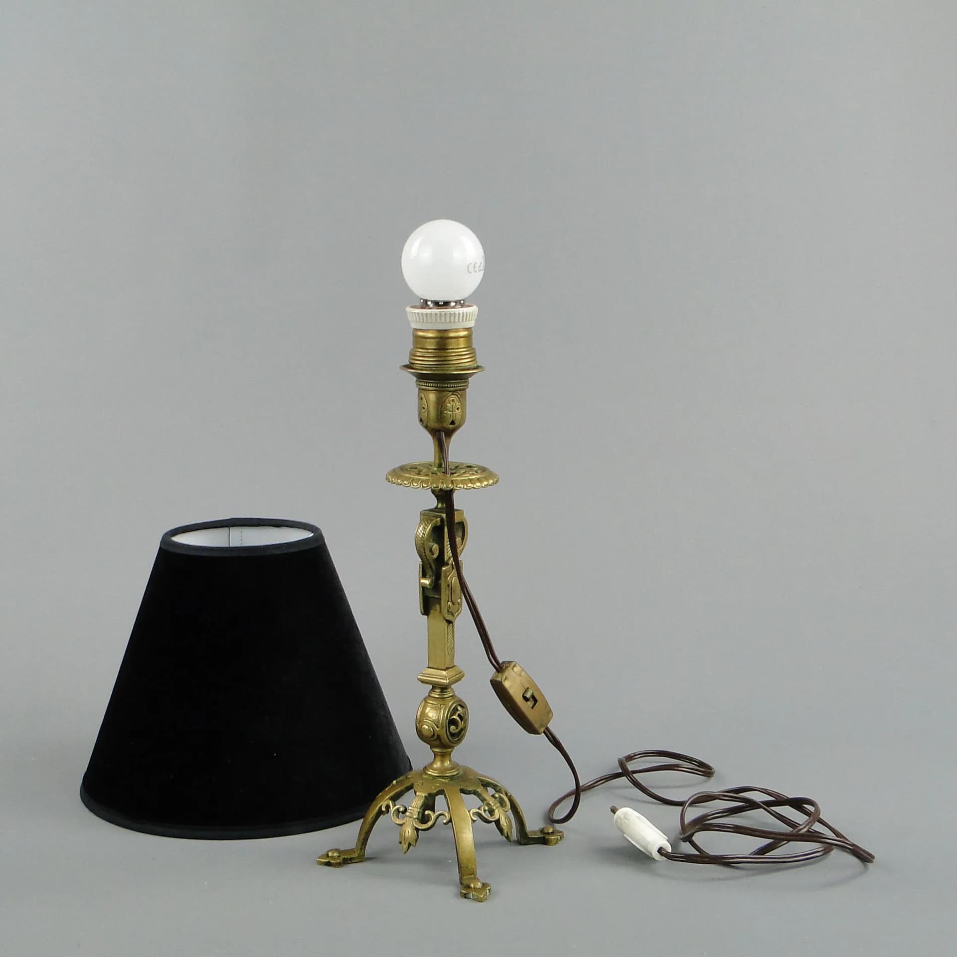 Table Lamp Celtic Revival, black velvet, gilded bronze, Sweden, 1920s - 10901