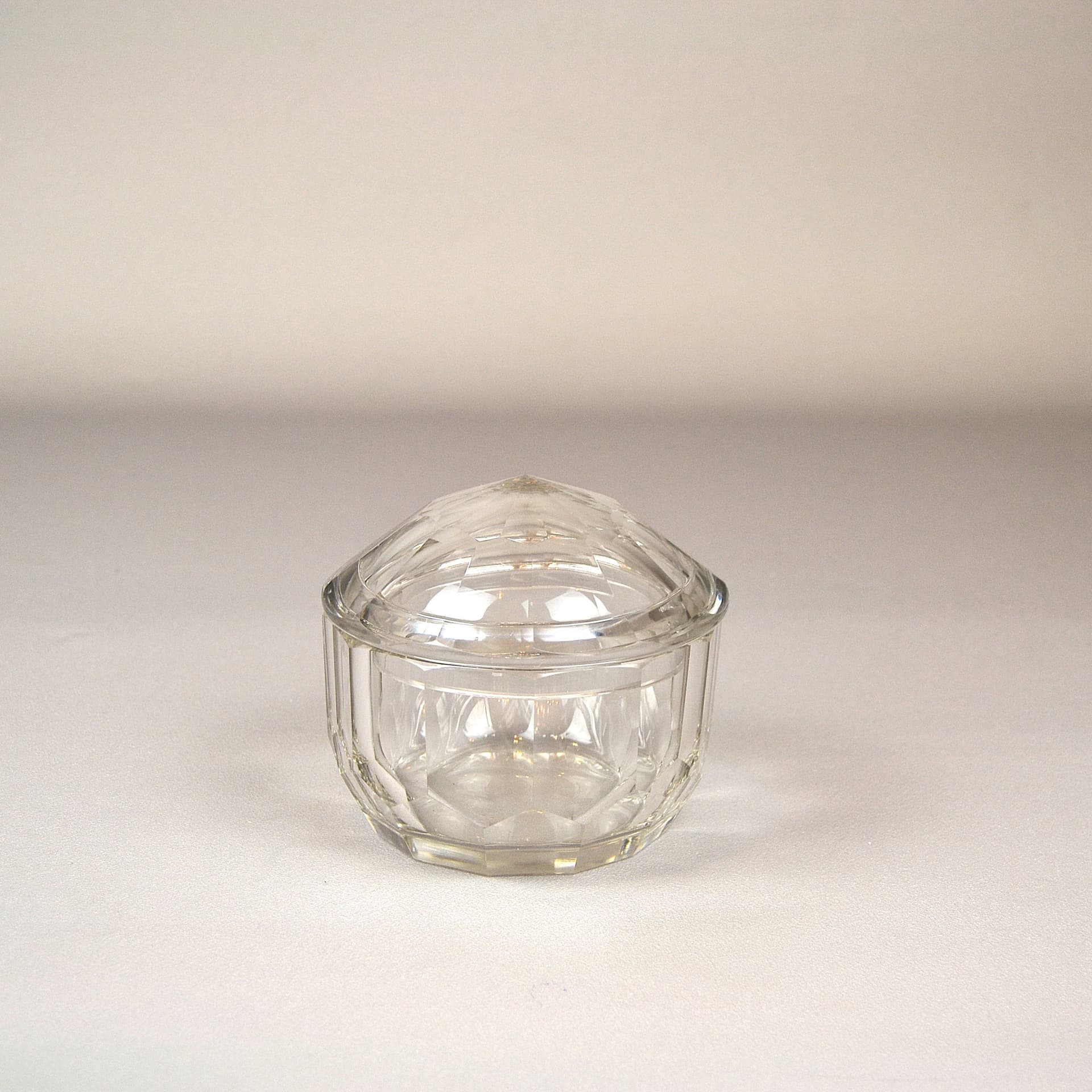 Bomboniera, kryształ transparentny, Baccarat, Francja, XIX w. - 1234