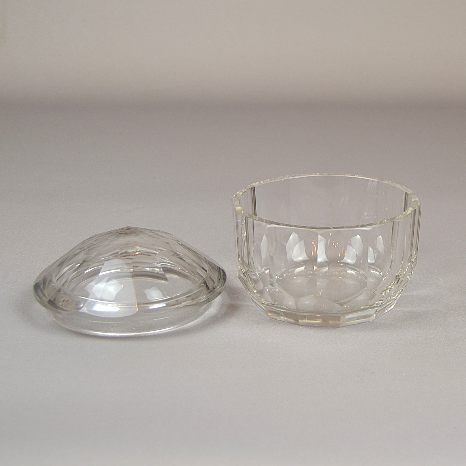 Bomboniera, kryształ transparentny, Baccarat, Francja, XIX w. - 1231