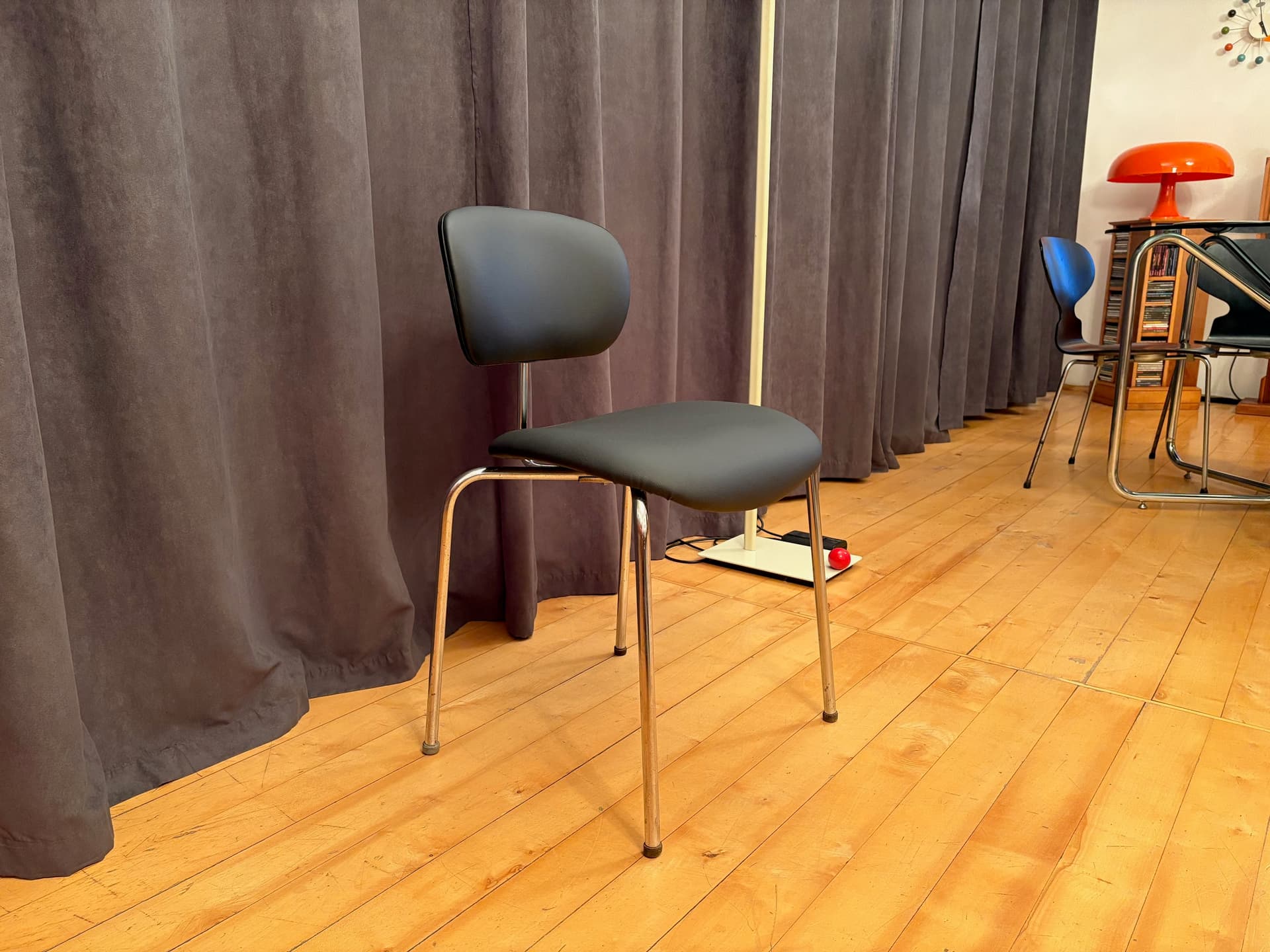 Chair SE 68, black artificial leather, chrome steel, by E. Eiermann, Wilde + Spieth, Germany, 1960s. - 168217