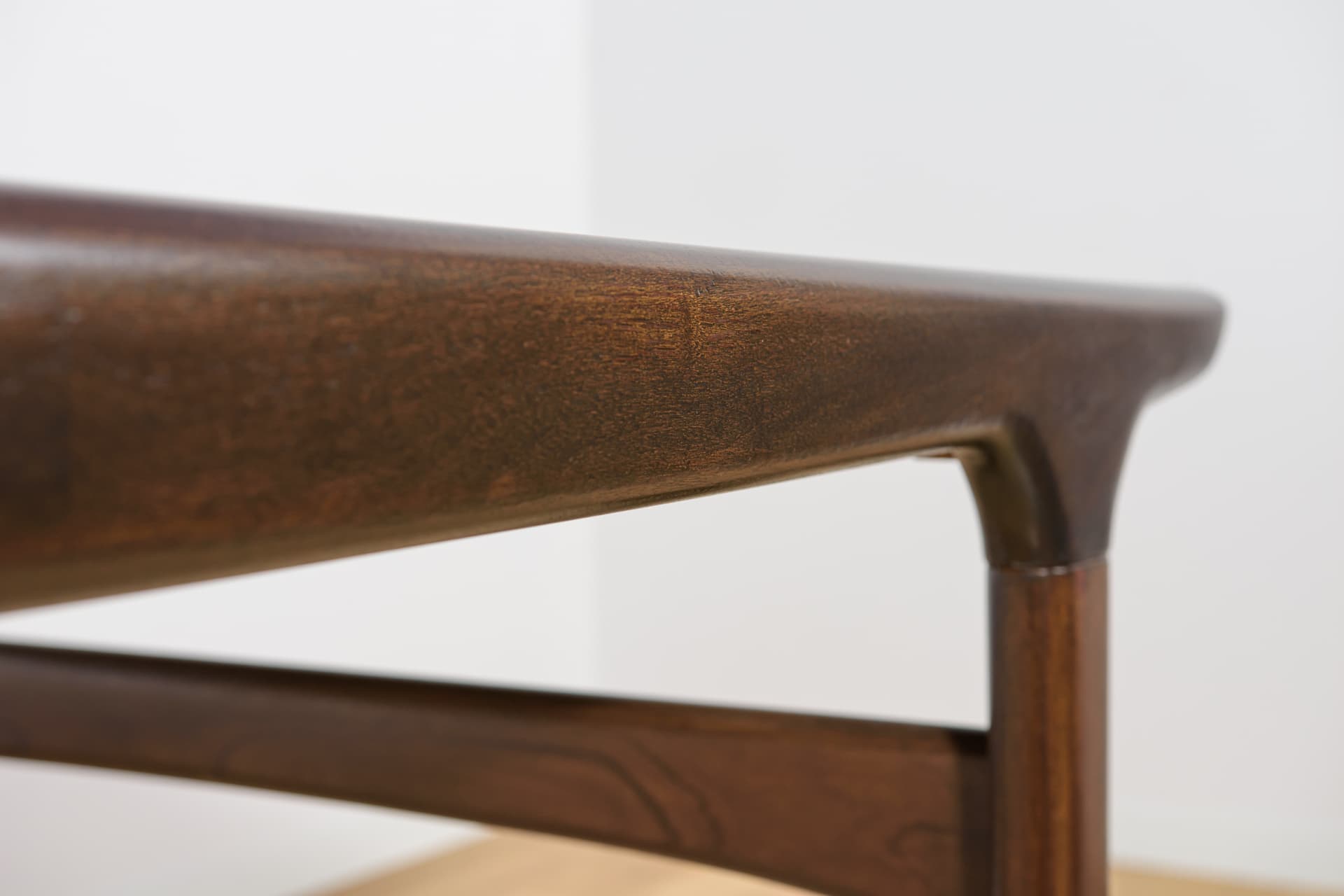 Stół rozkładany, teak brązowy ciemny, proj. J. Andersen, Uldum Møbelfabrik, Dania, lata 60. - 168375