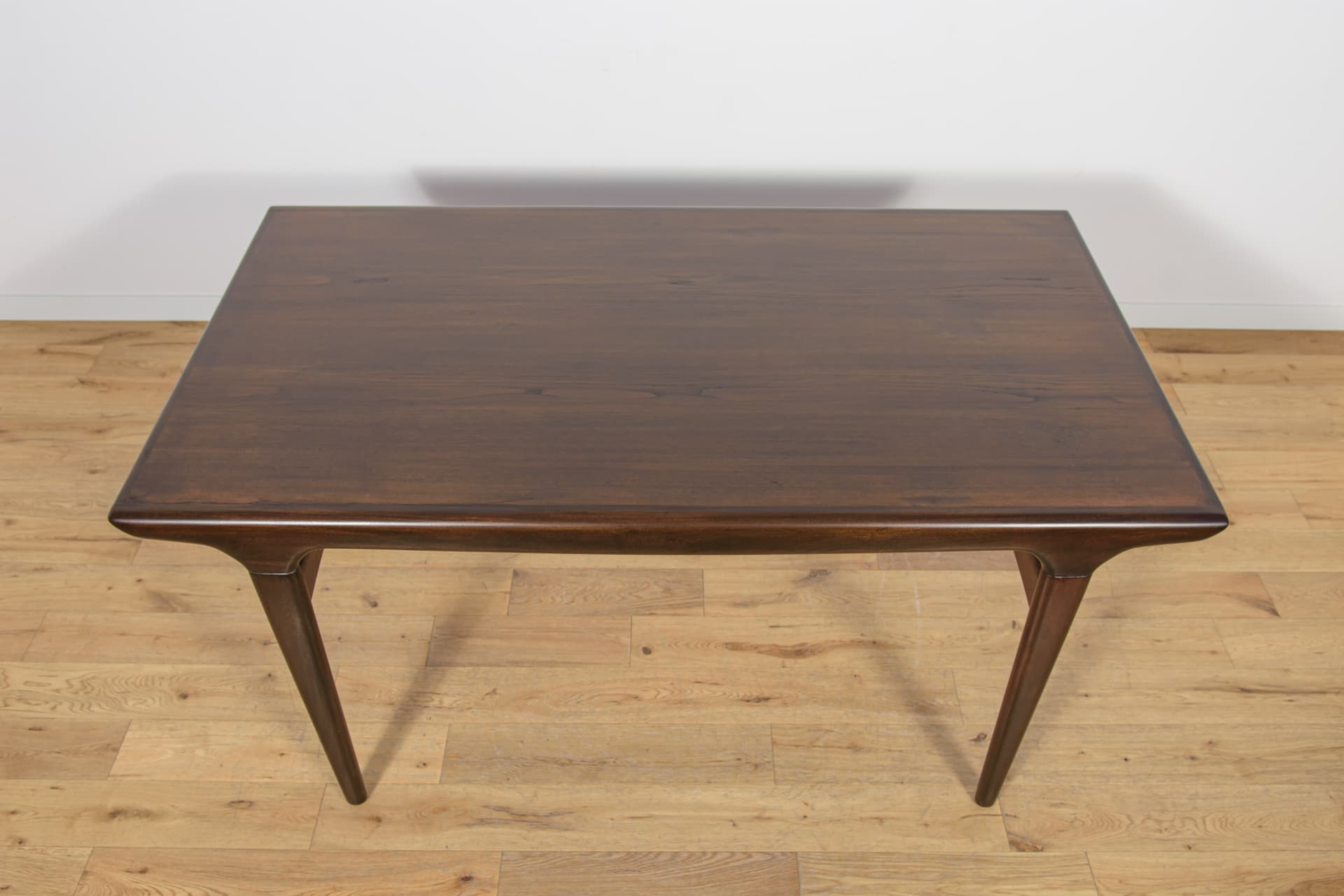 Stół rozkładany, teak brązowy ciemny, proj. J. Andersen, Uldum Møbelfabrik, Dania, lata 60. - 168365