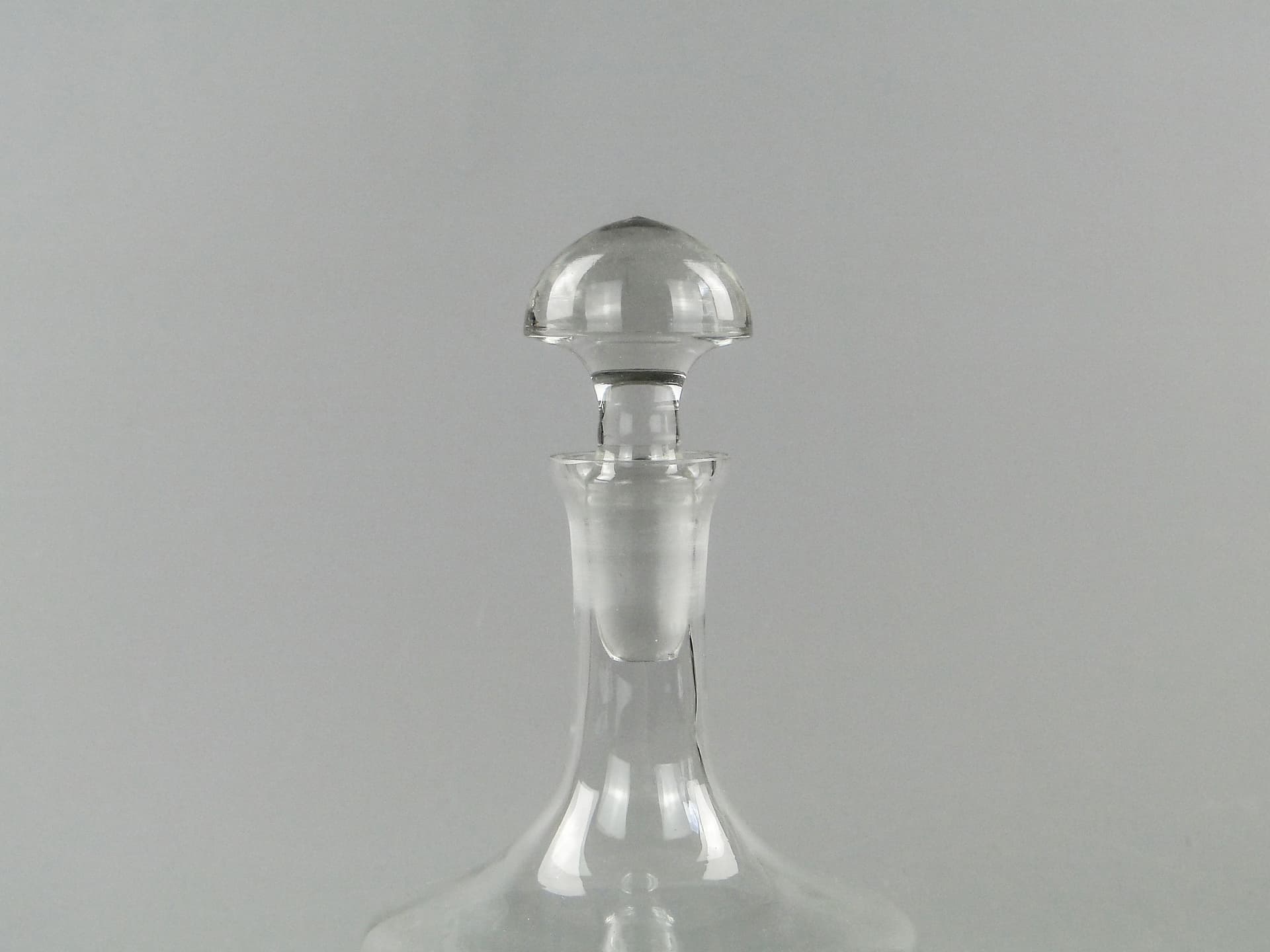 Karafka Art Deco, transparent, szkło, Polska, lata 50. - 168921