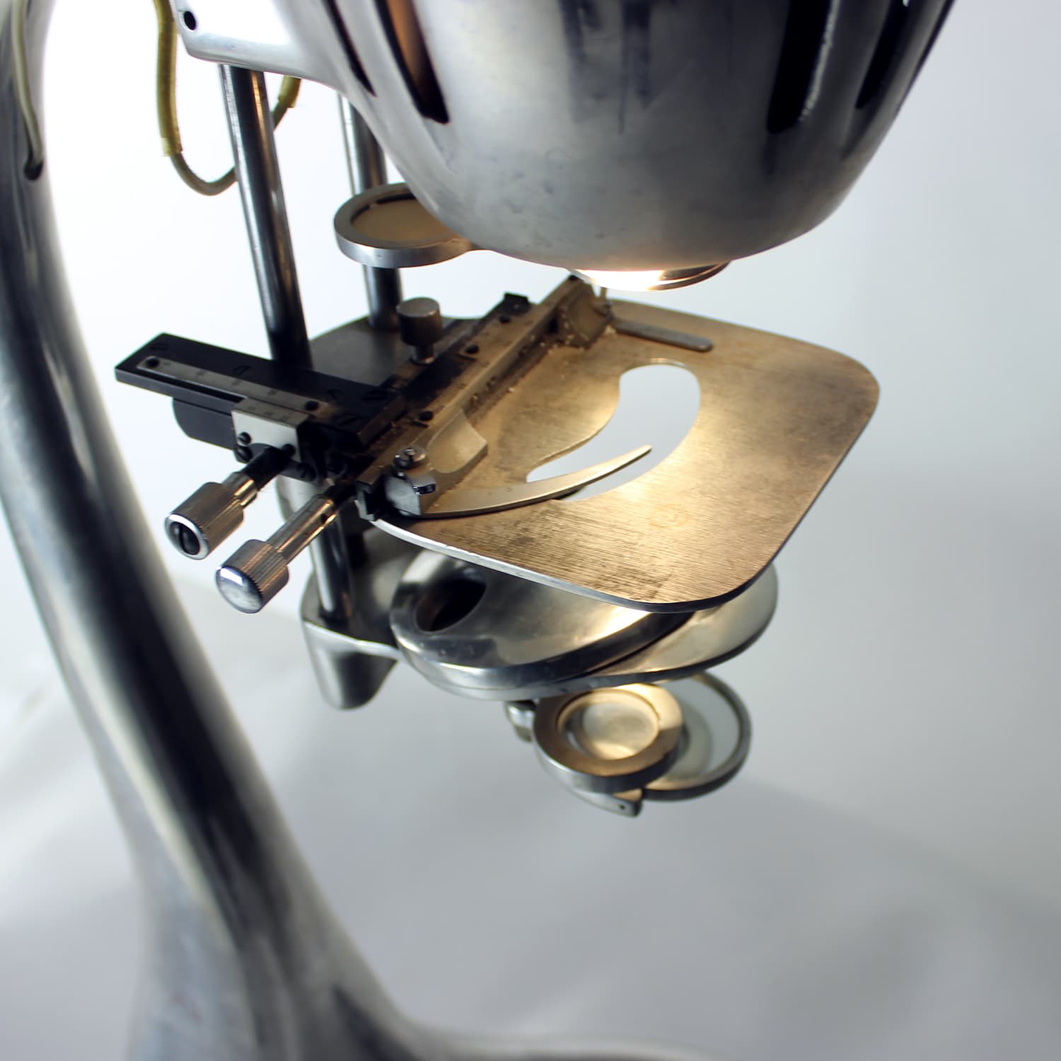 Microprojector Ken-A-Vision, silver aluminum, United Kingdom, 1950s. - 168947