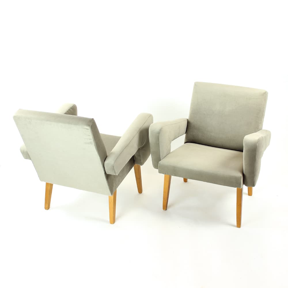 Zestaw dwóch foteli z podnóżkiem, velvet szary, dąb, Tatra Nabytok, Czechosłowacja, lata 60. - 168962