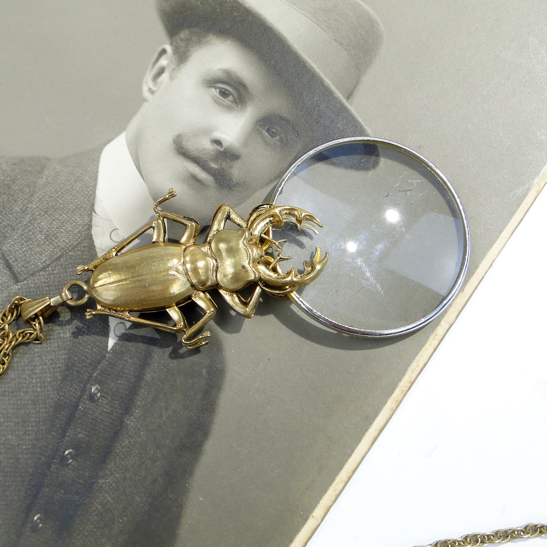 Lupa z chrząszczem, zawieszka, lata 20. - 169053